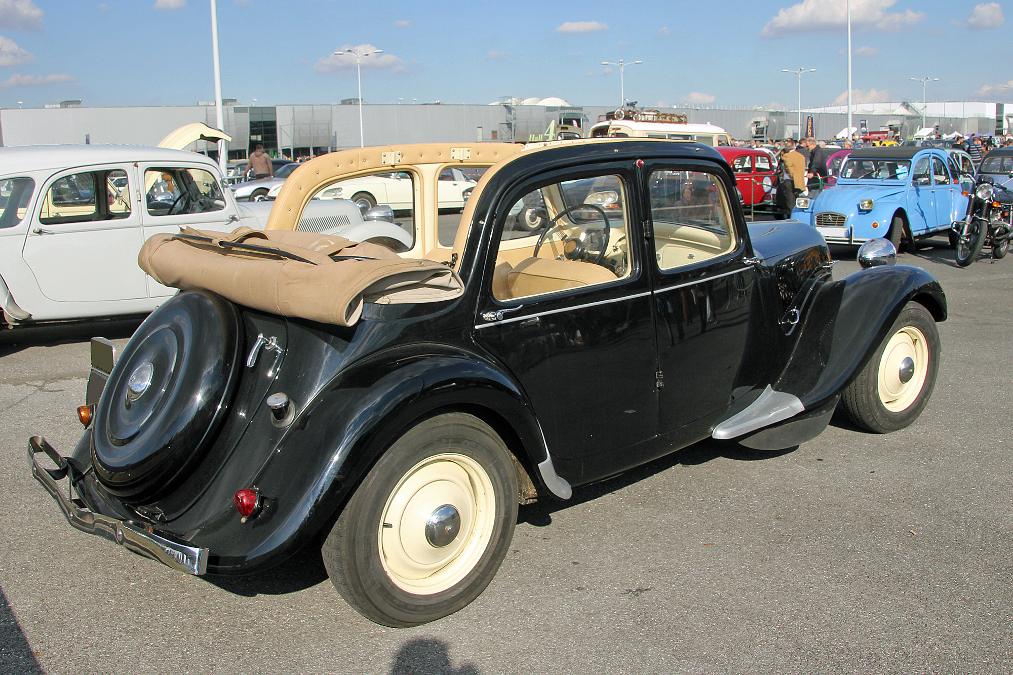 Citroën Traction 2 11 découvrable