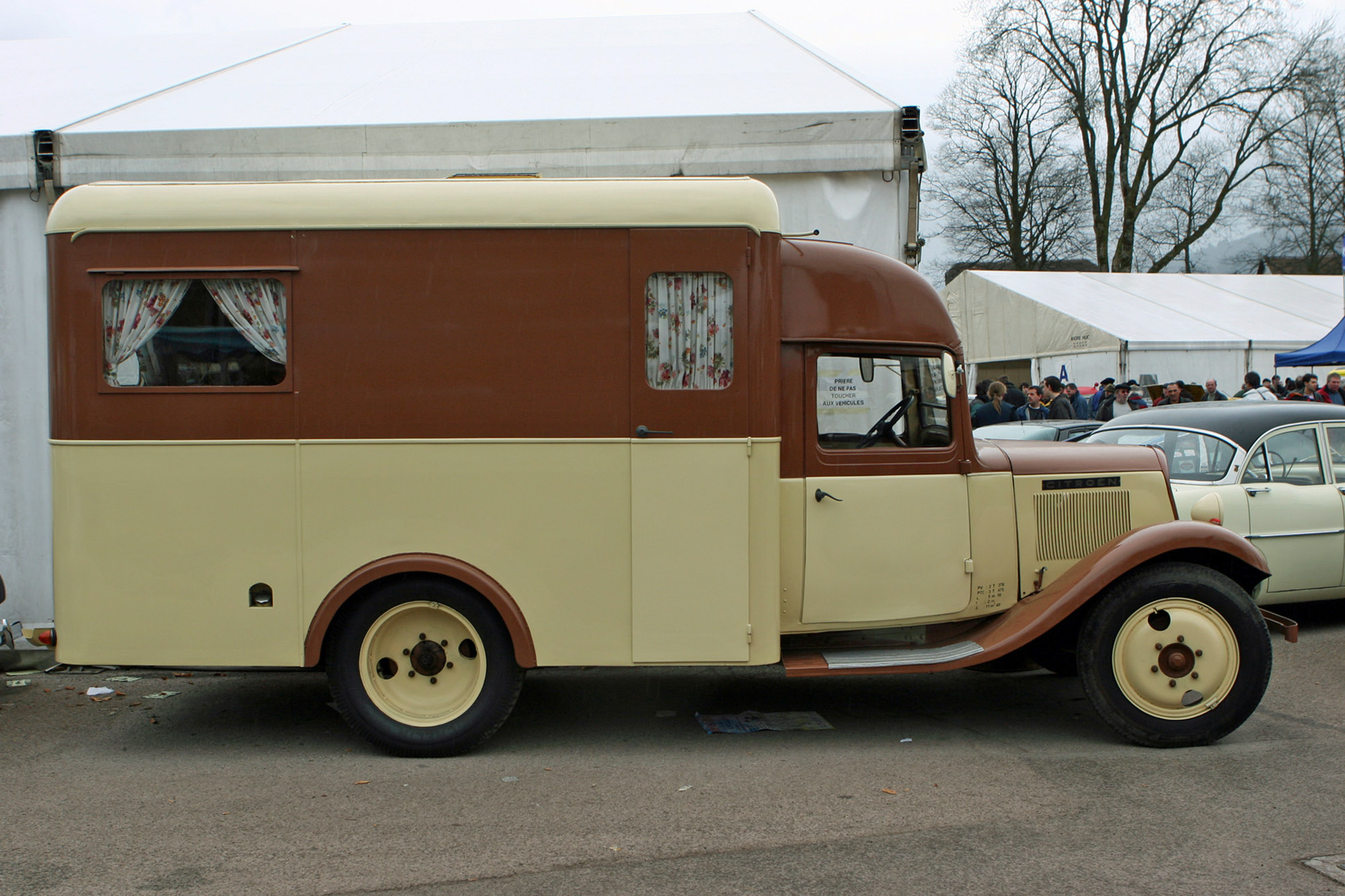Citroën U23 1 Ailes rondes
