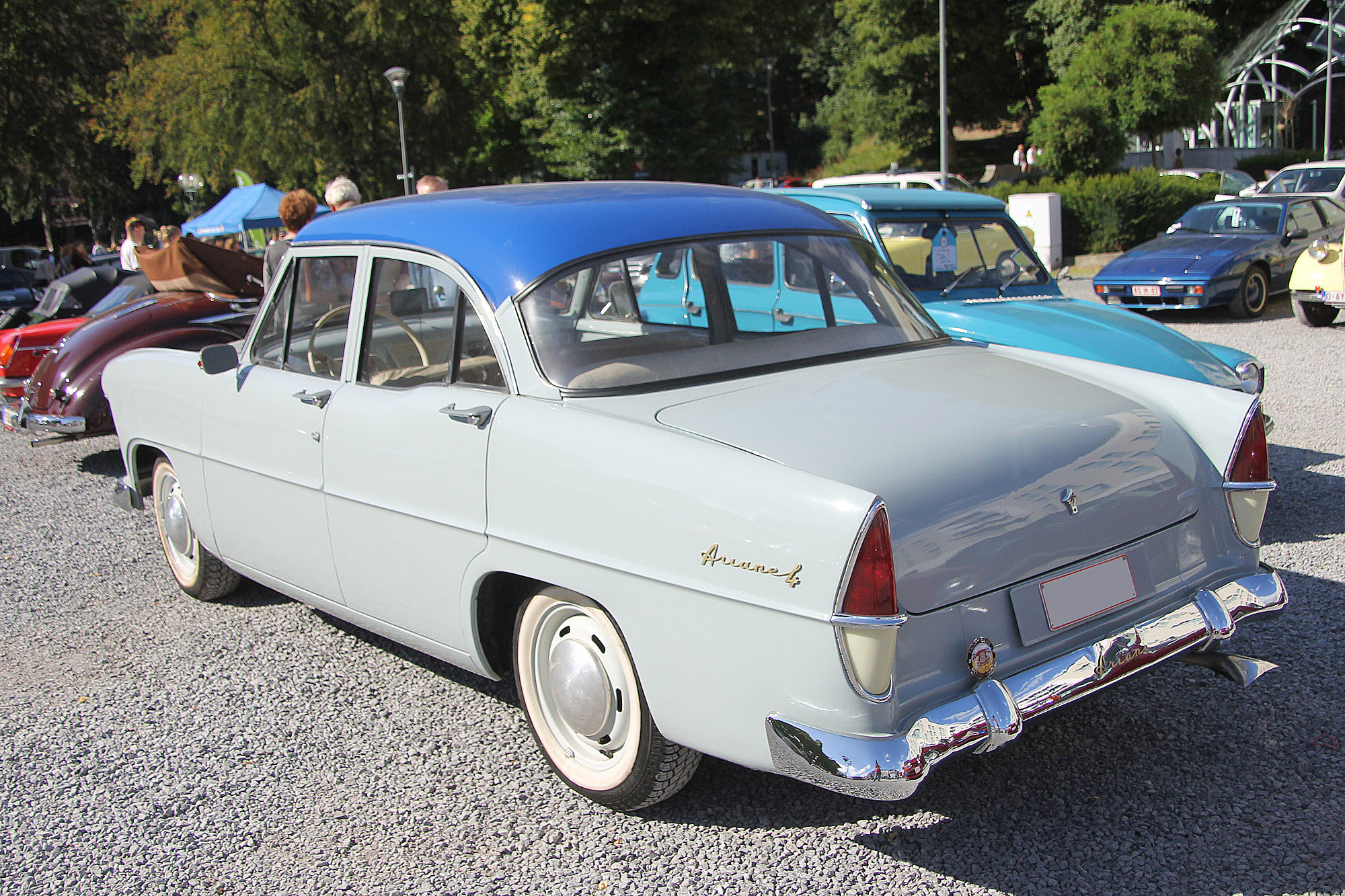 Simca Vedette Ariane