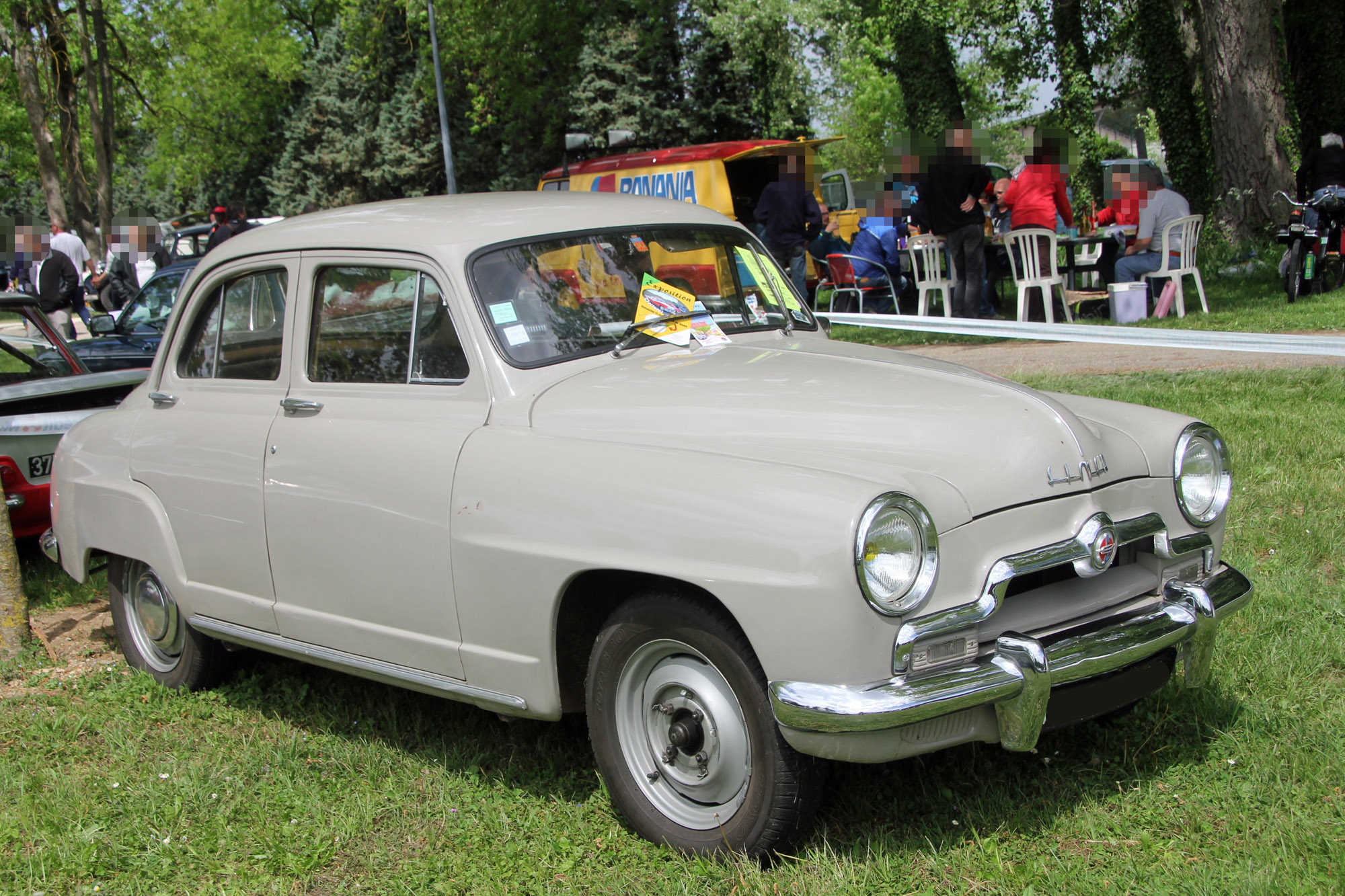 Simca Aronde 1 Simca 9