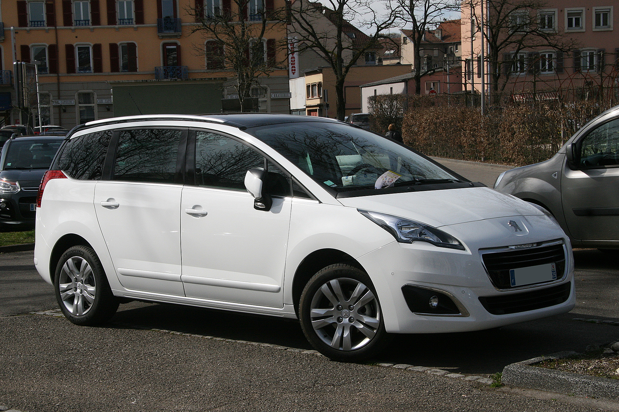 Peugeot 5008 1 phase 2