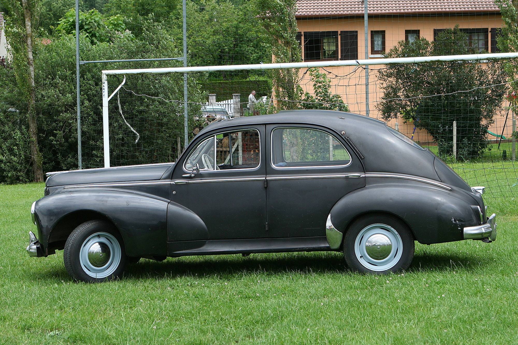 Peugeot 203