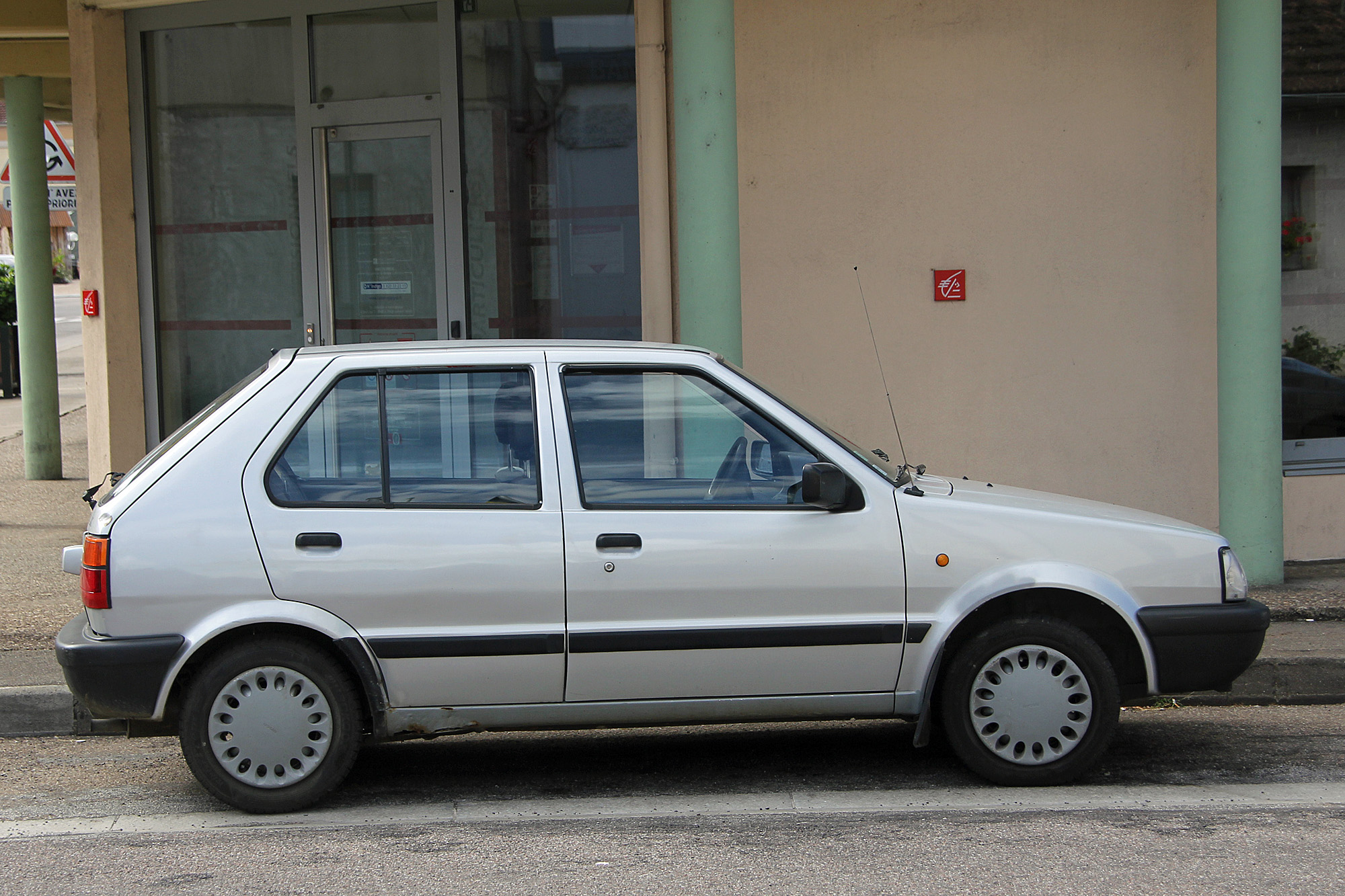 Nissan Micra 1