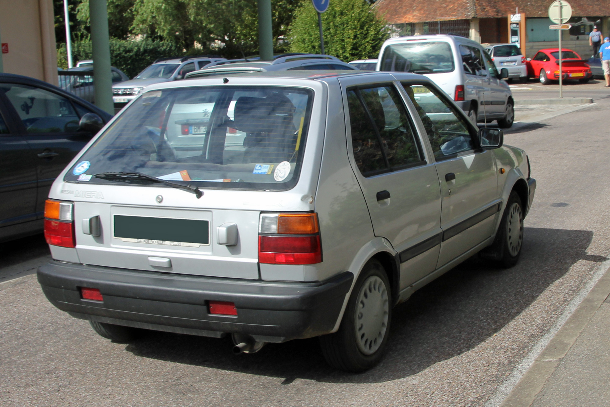 Nissan Micra 1