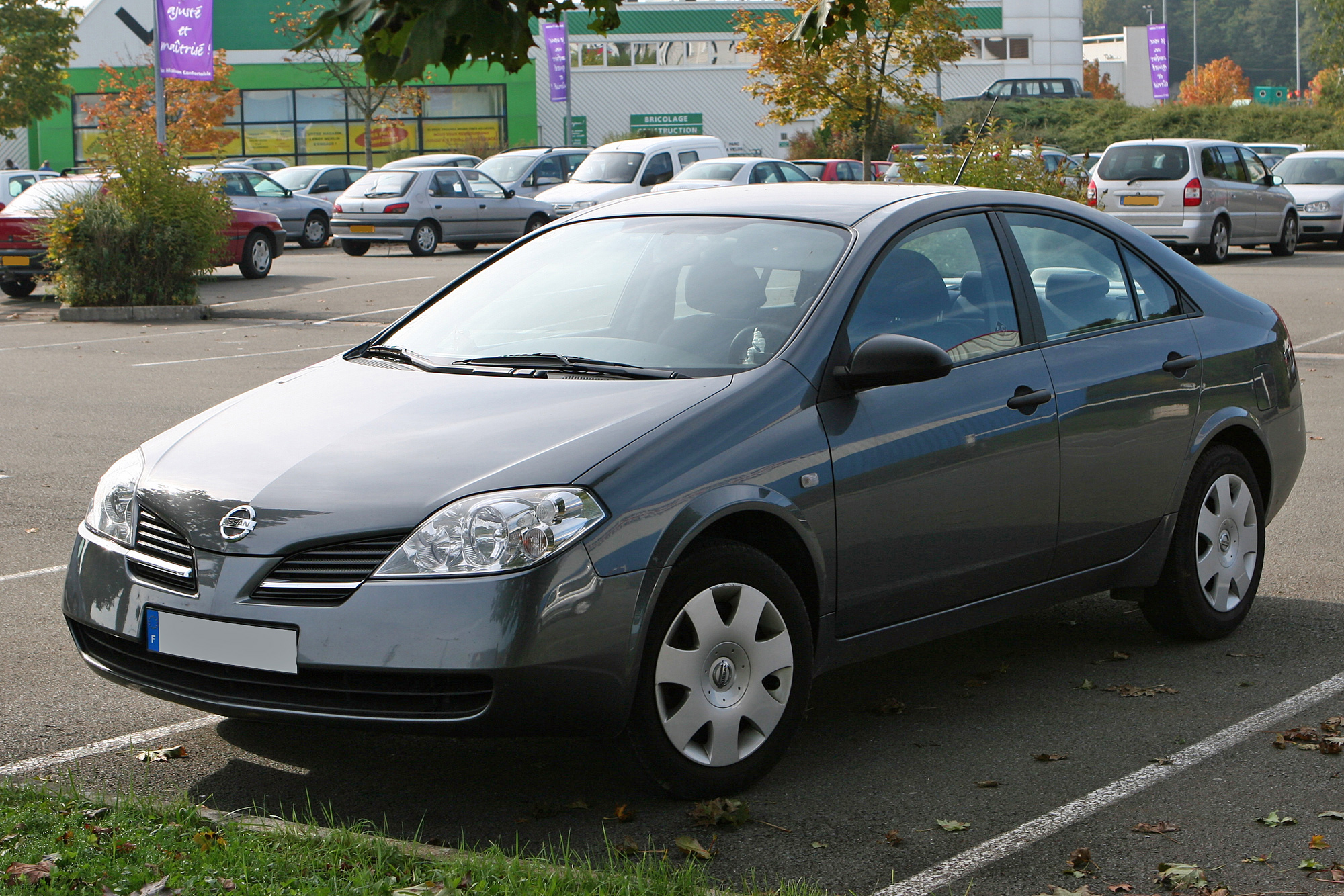 Nissan Primera P12