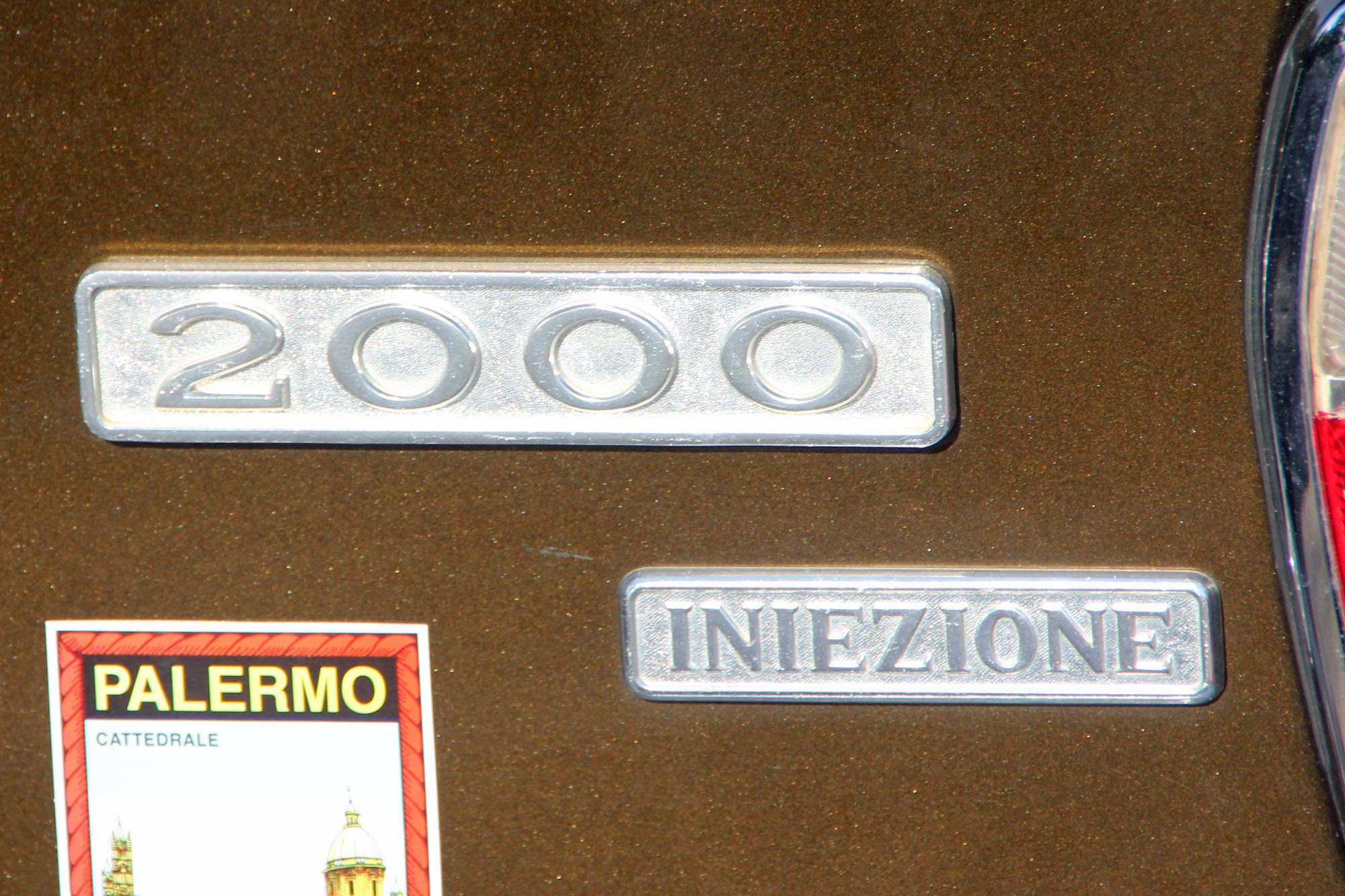 Lancia  2000