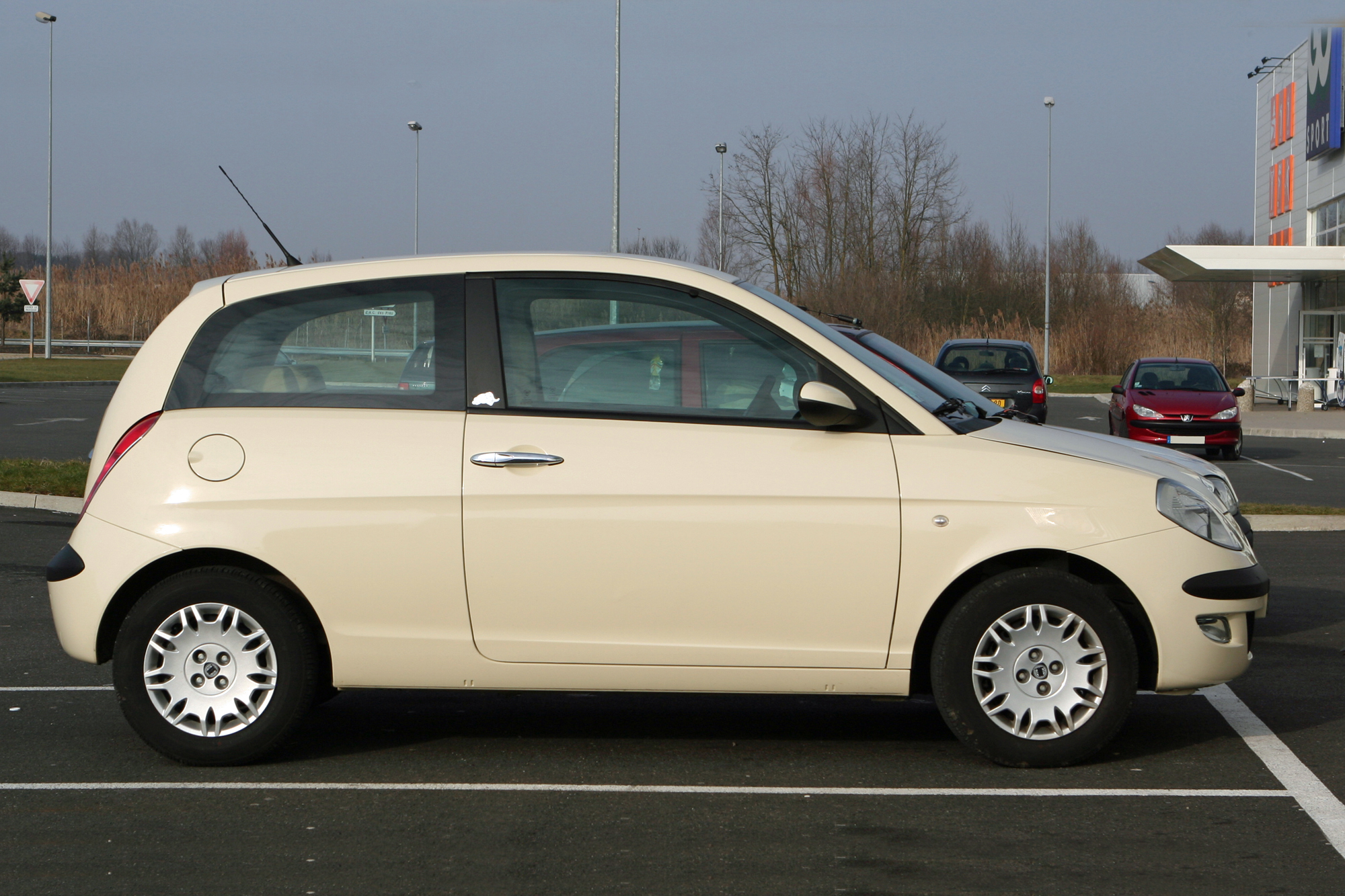 Lancia Ypsilon