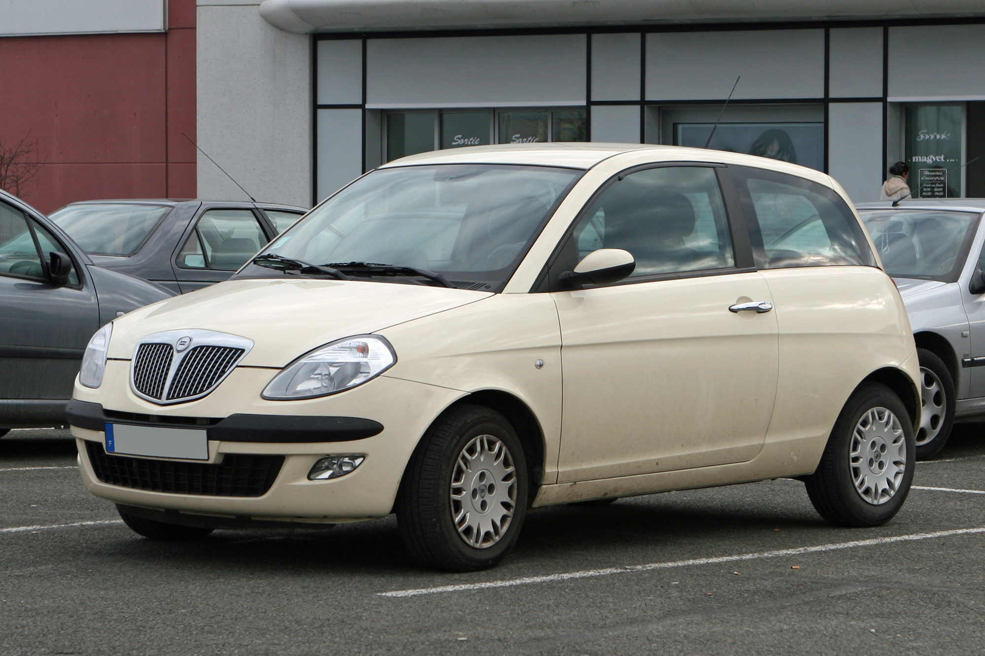 Lancia Ypsilon