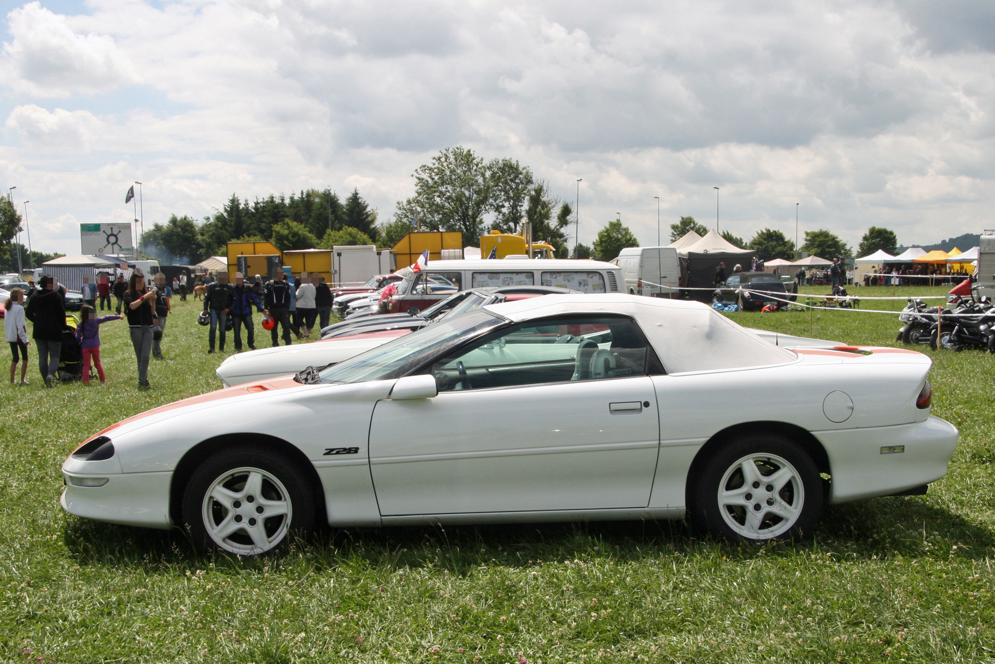 Chevrolet Camaro 4