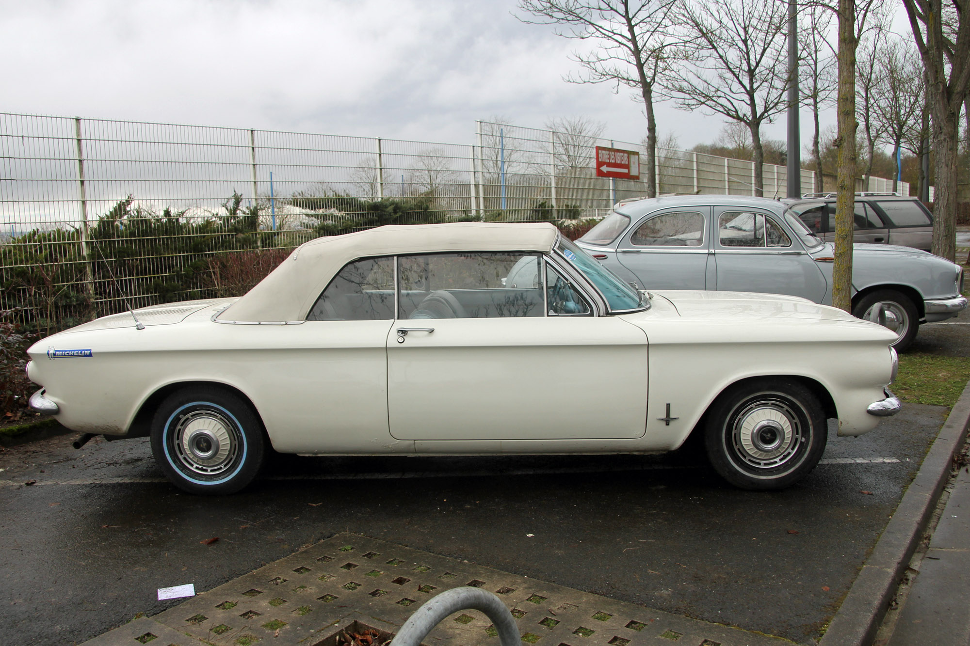 Chevrolet Corvair 1