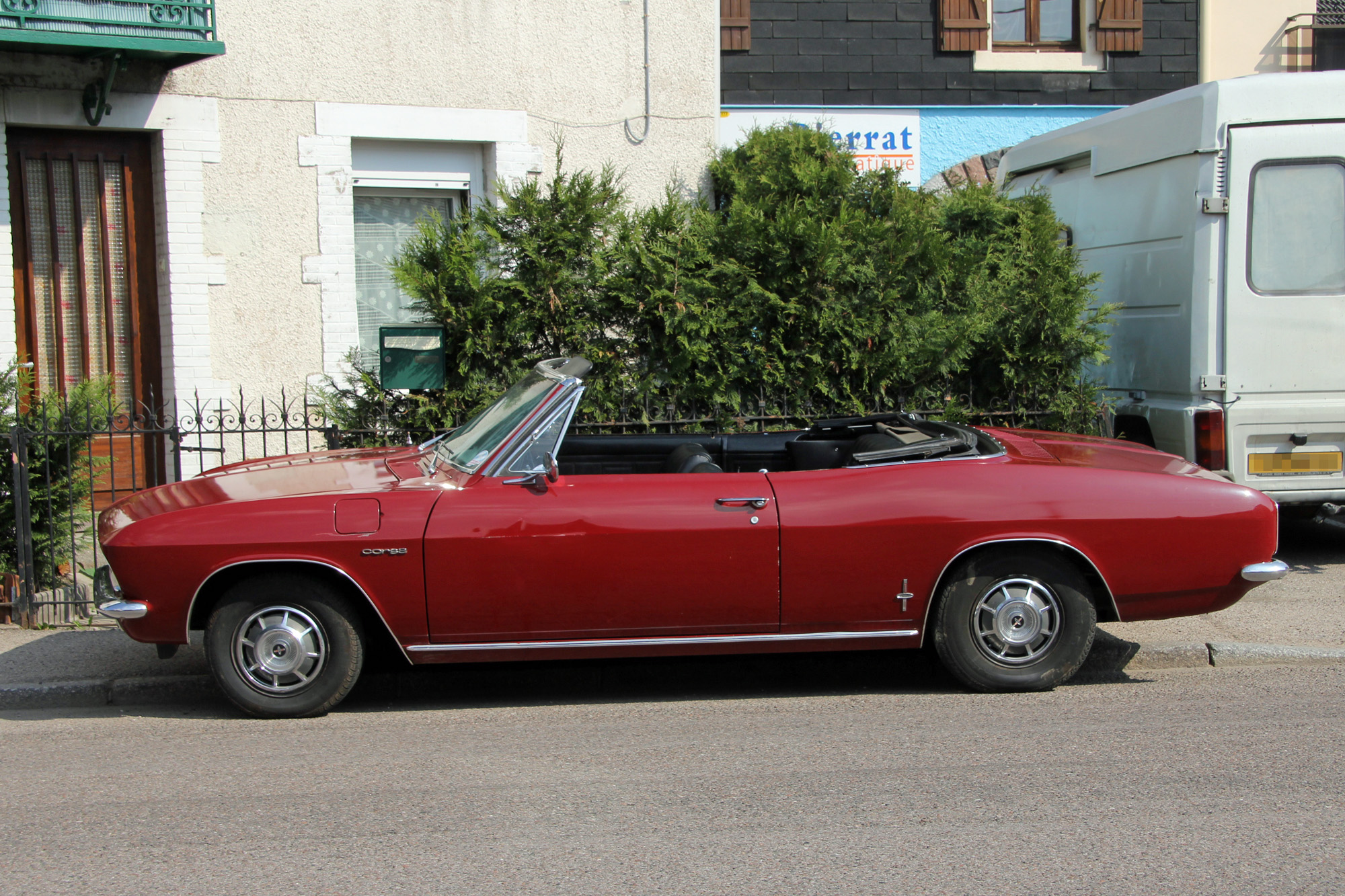 Chevrolet Corvair 2