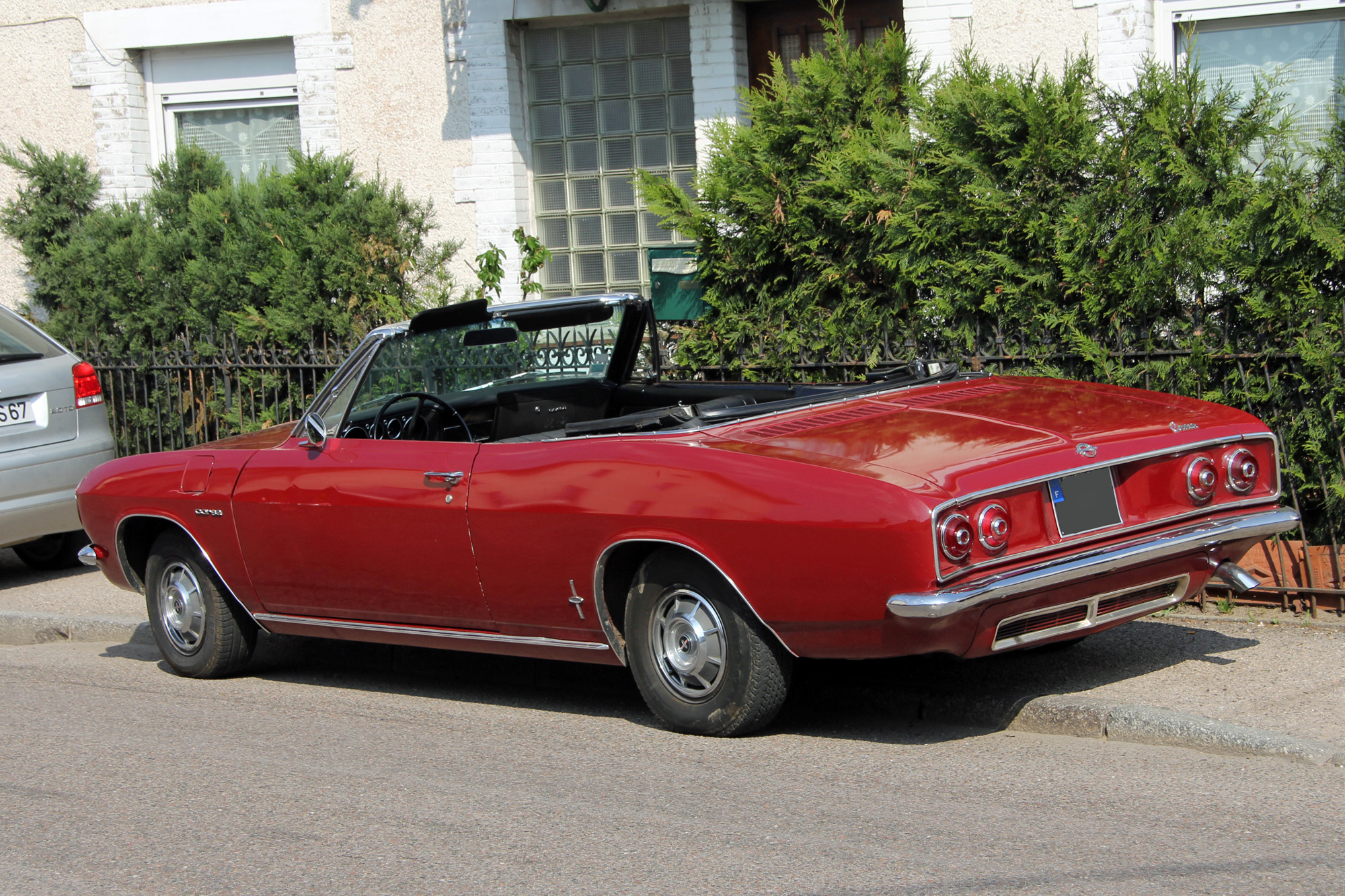 Chevrolet Corvair 2