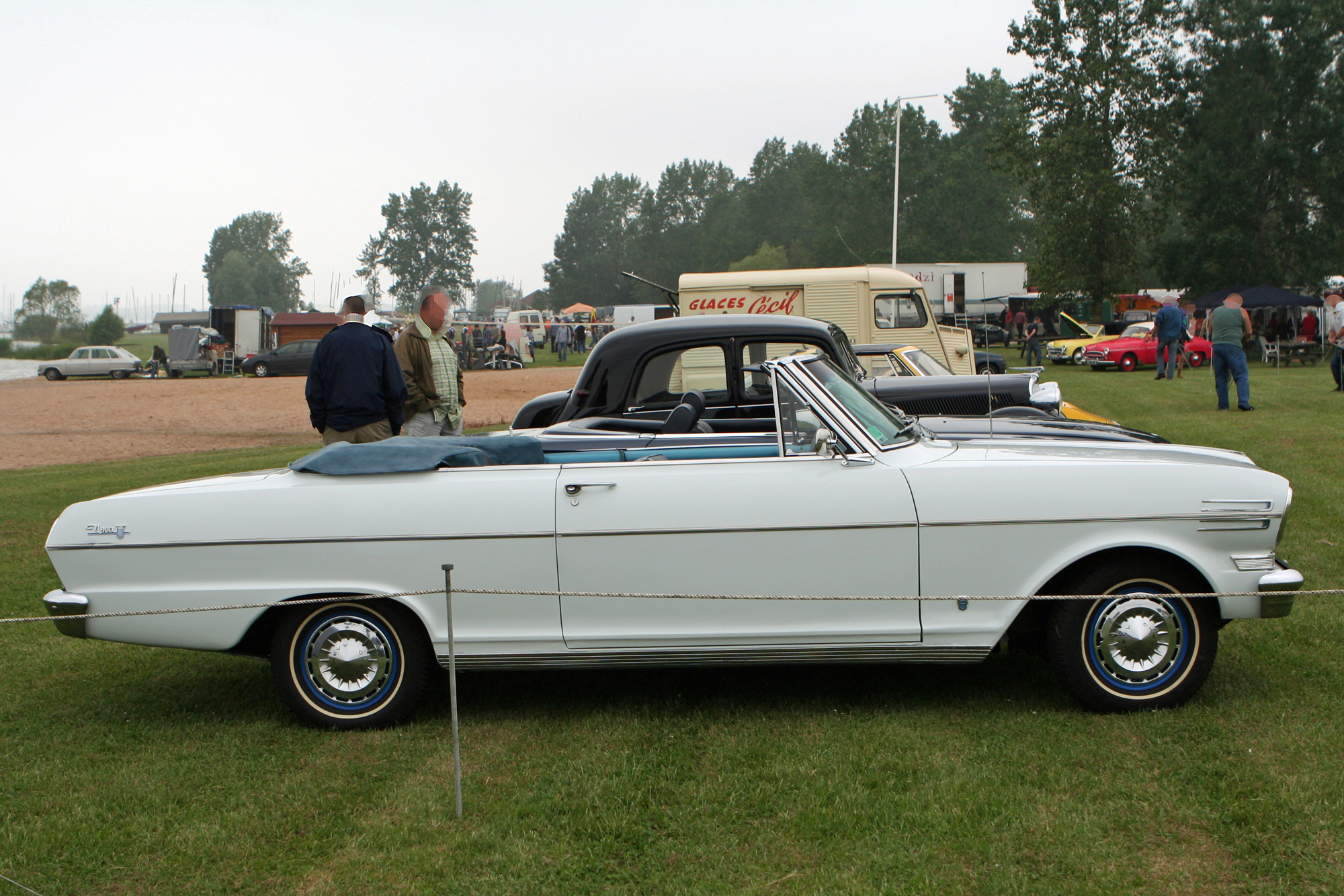 Chevrolet Nova 1