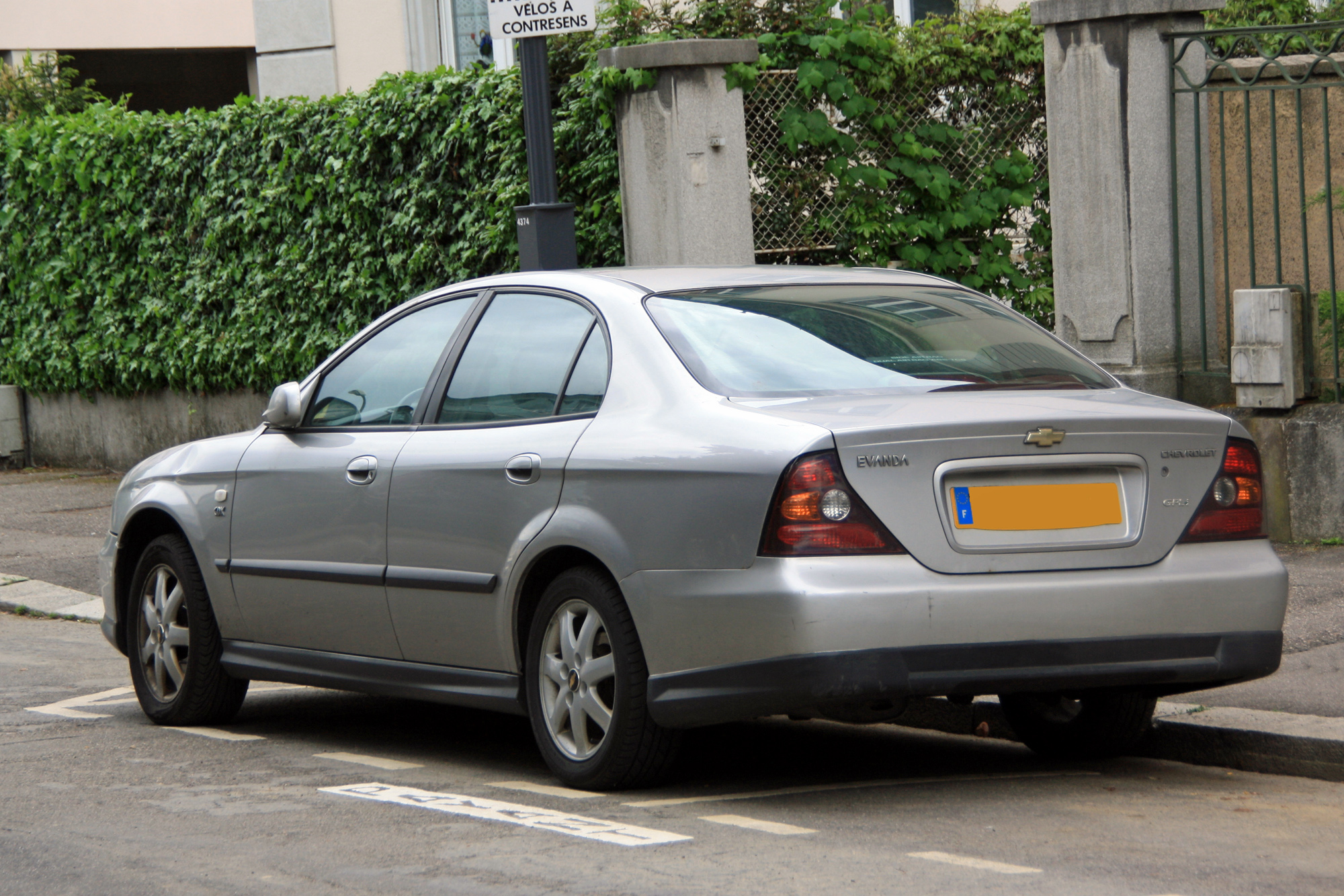 Chevrolet Evanda