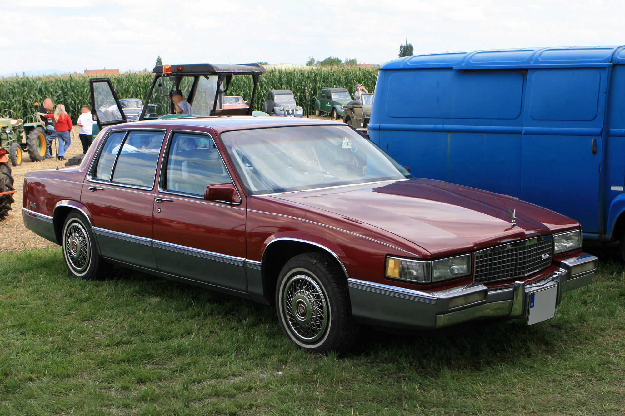 Cadillac Deville 13