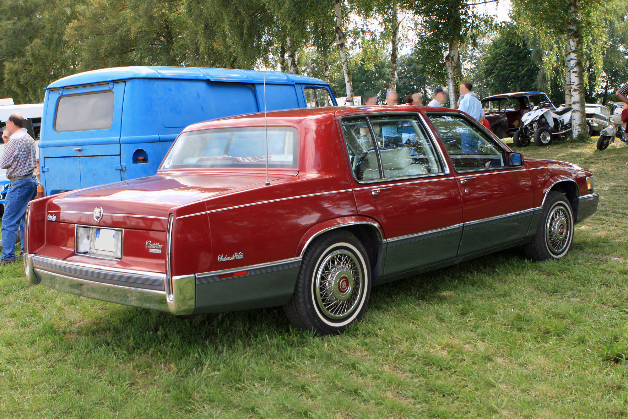 Cadillac Deville 13