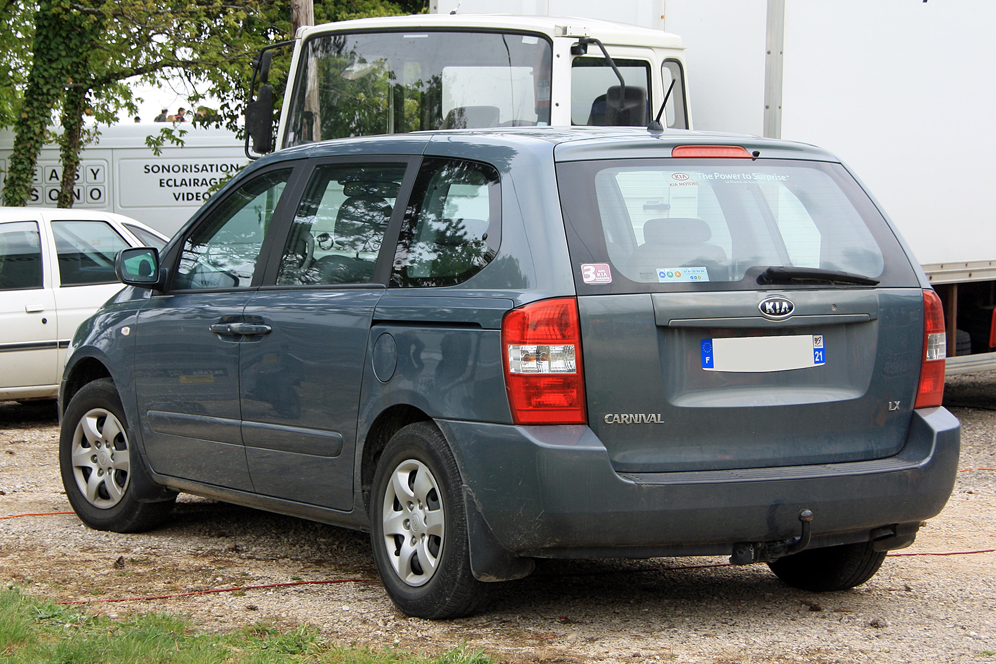 Kia Carnival 2