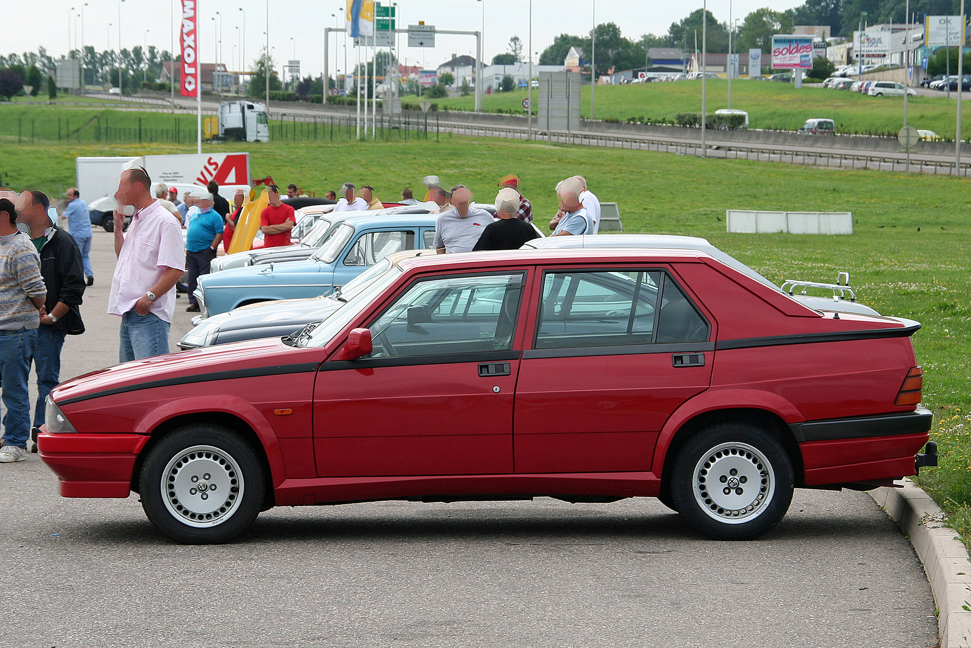 Alfa Romeo 75