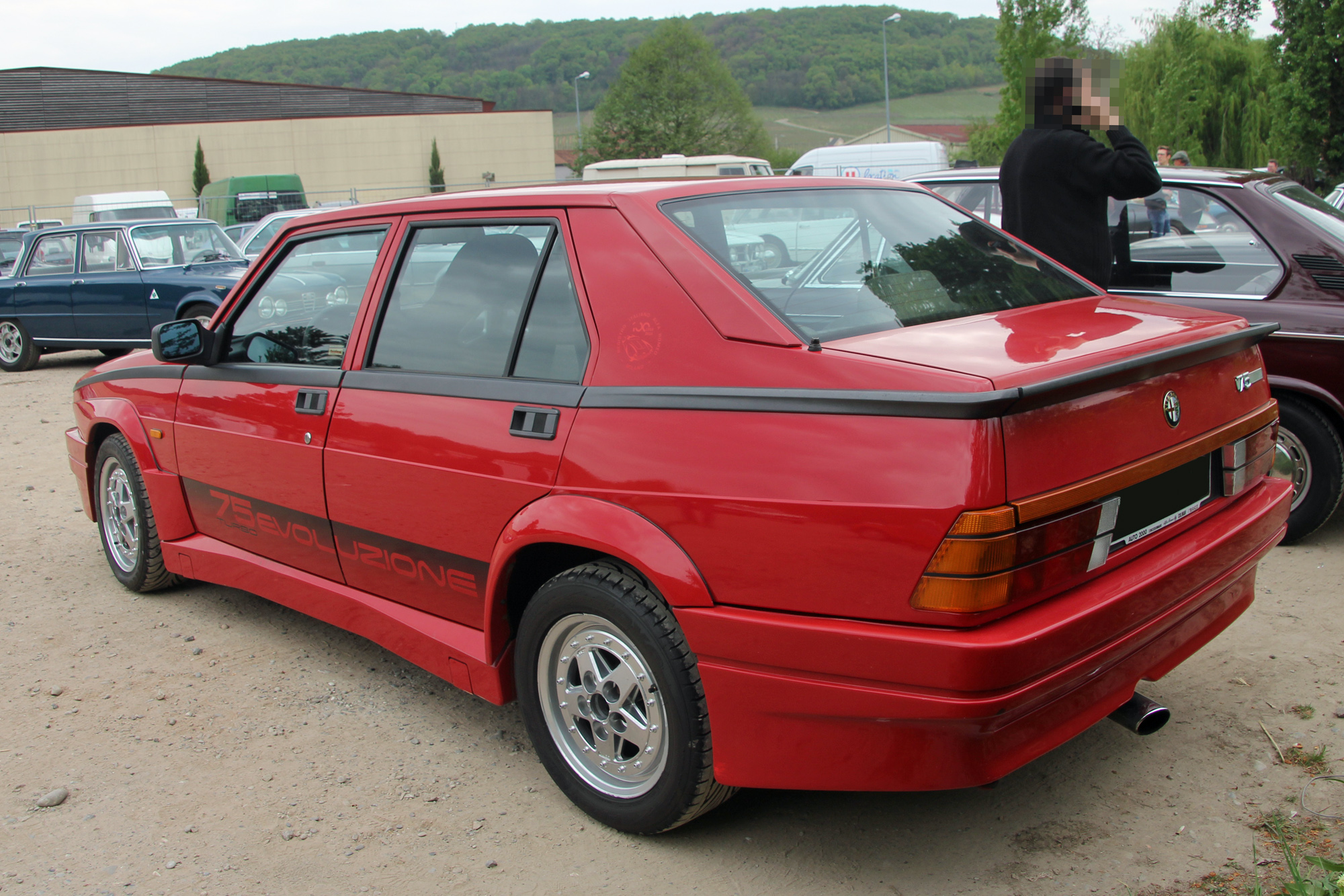 Alfa Romeo 75