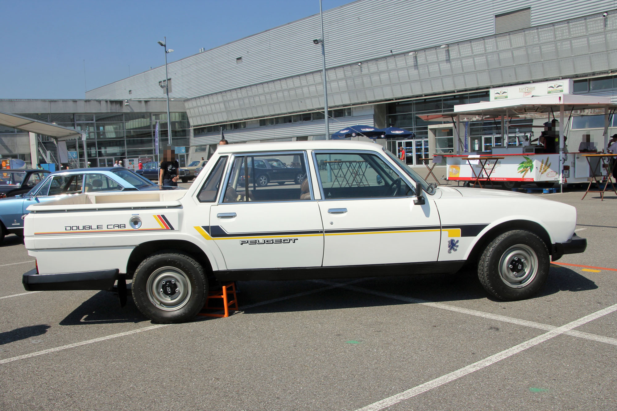 Peugeot 504 pick-up double cabine