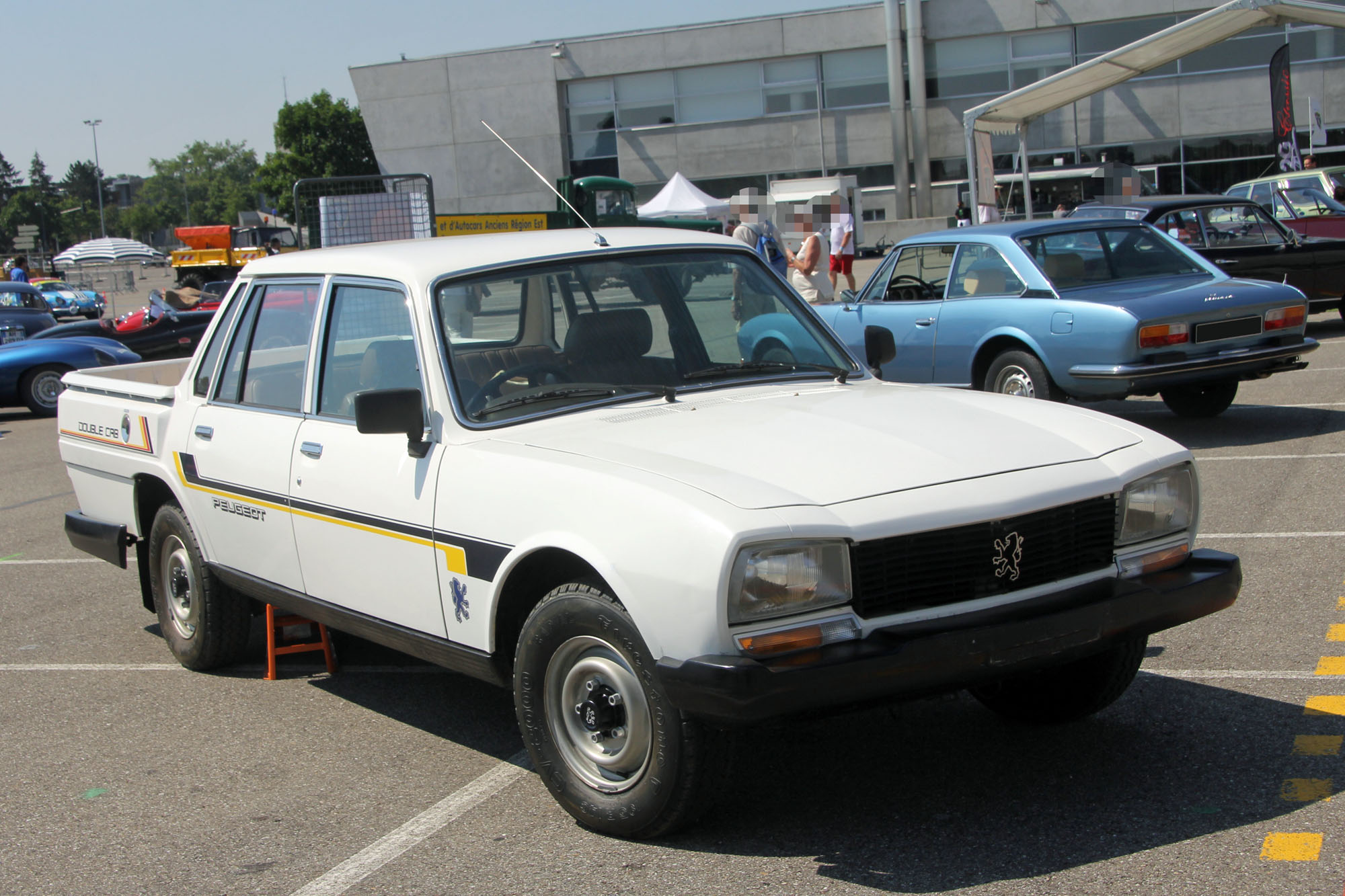 Peugeot 504 pick-up double cabine