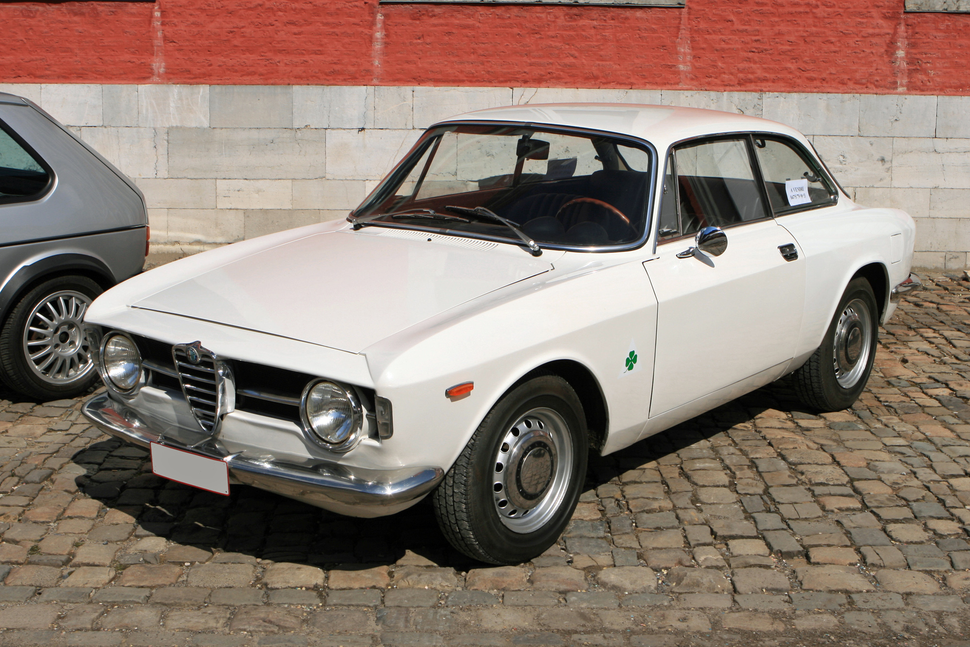 Alfa Romeo GT 1300 junior
