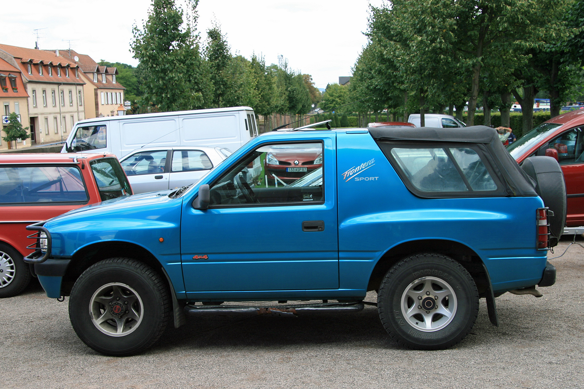 Opel Frontera A