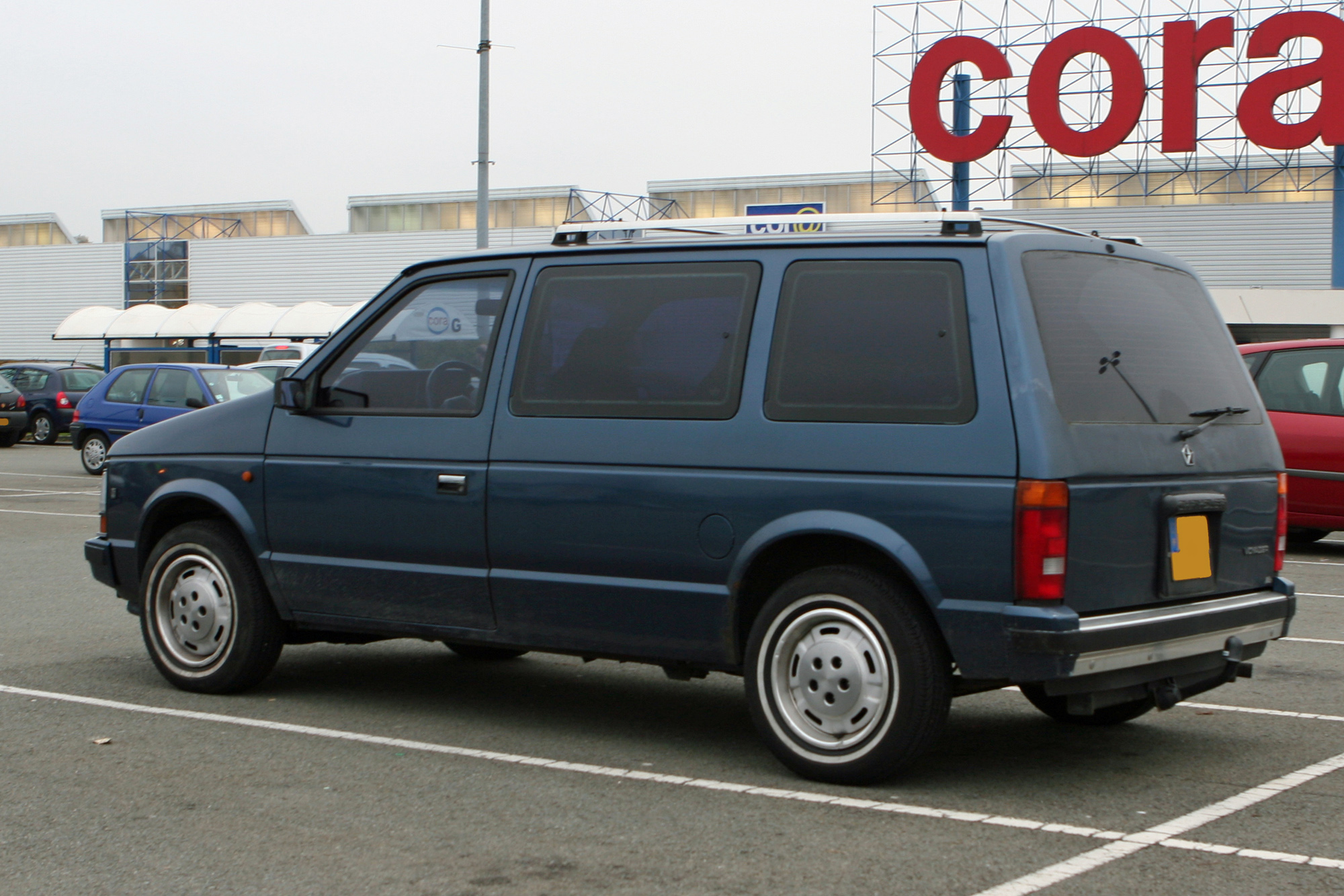 Description du véhicule Chrysler Voyager 1 Encyclopédie