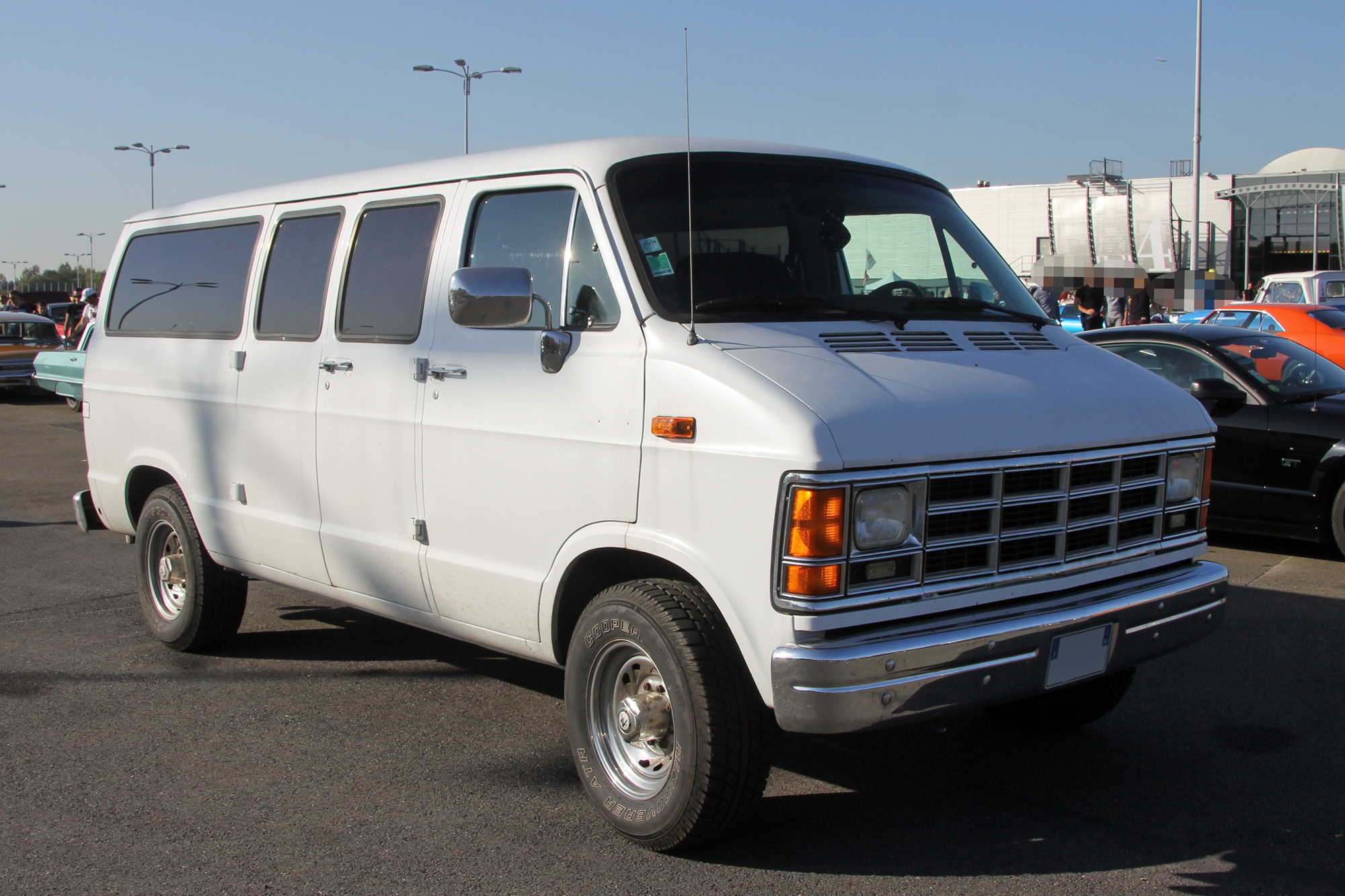Dodge Ram van