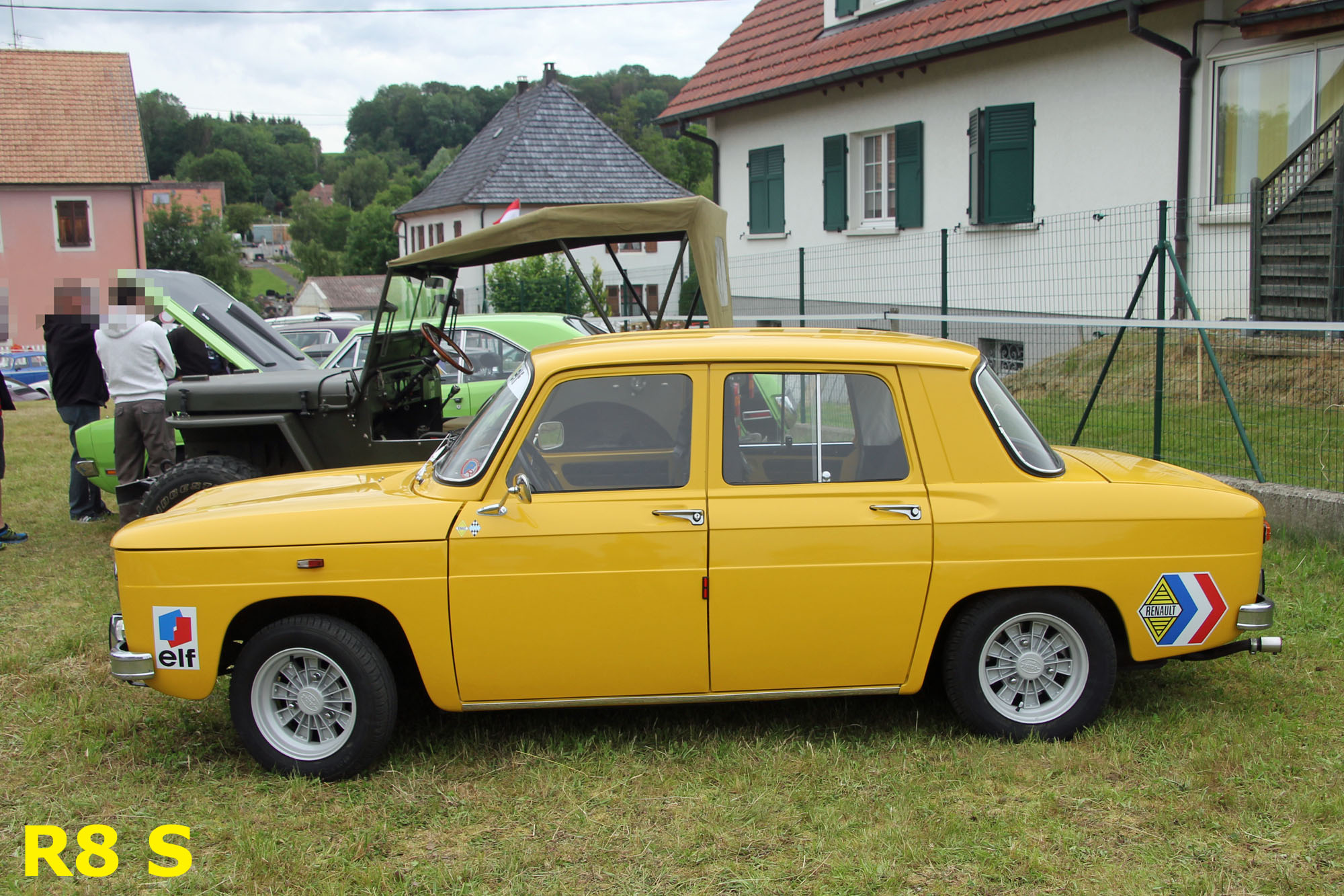 Renault 8