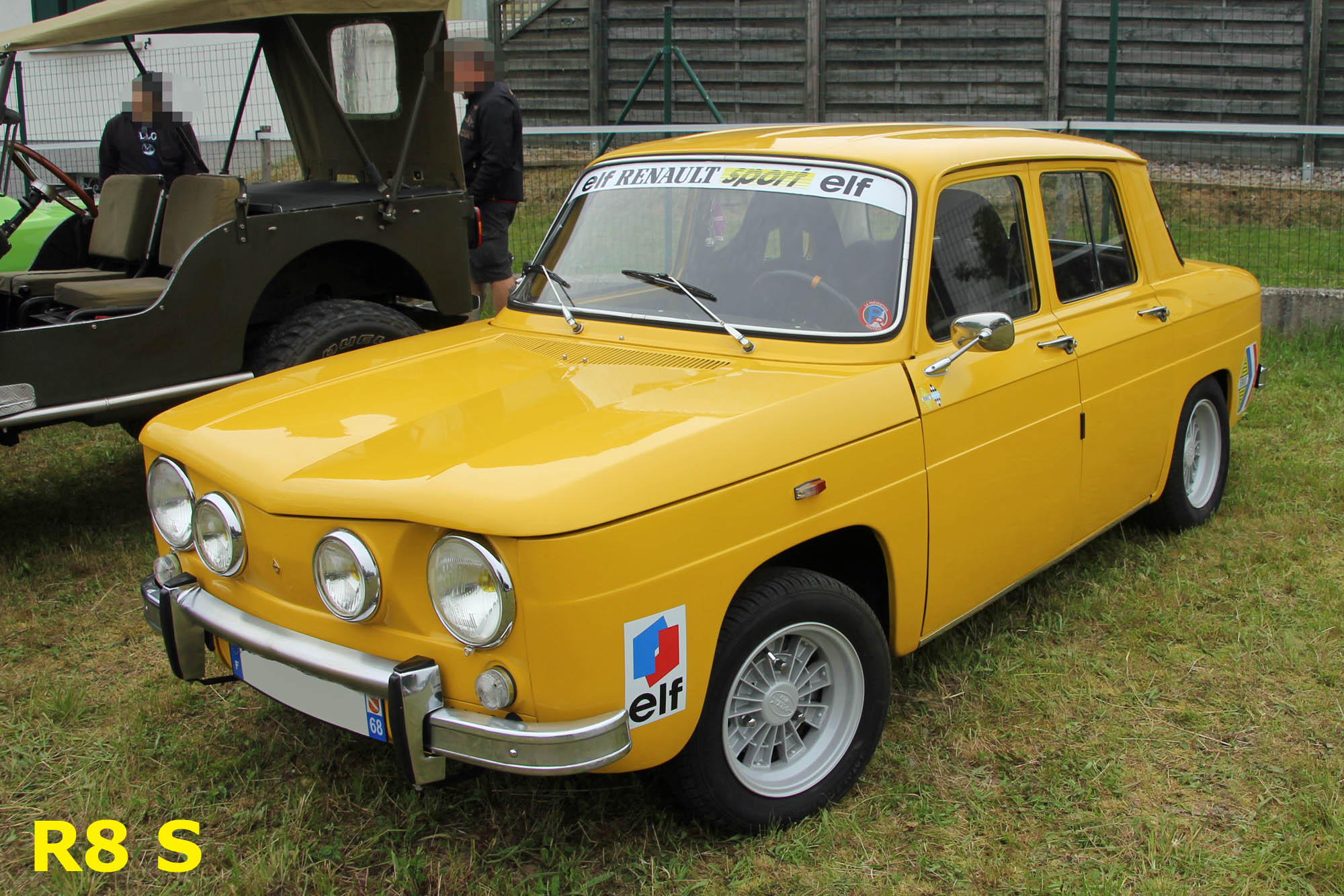 Renault 8
