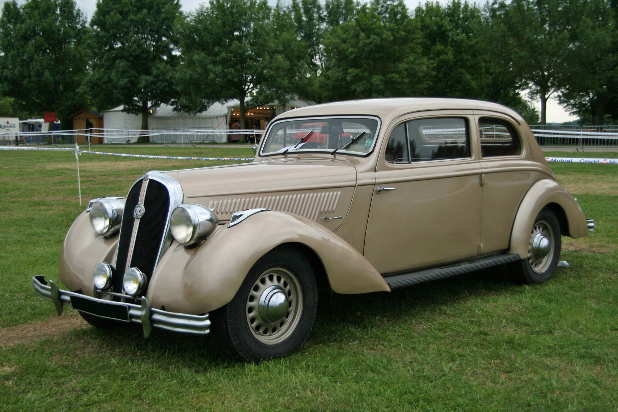 Hotchkiss 686