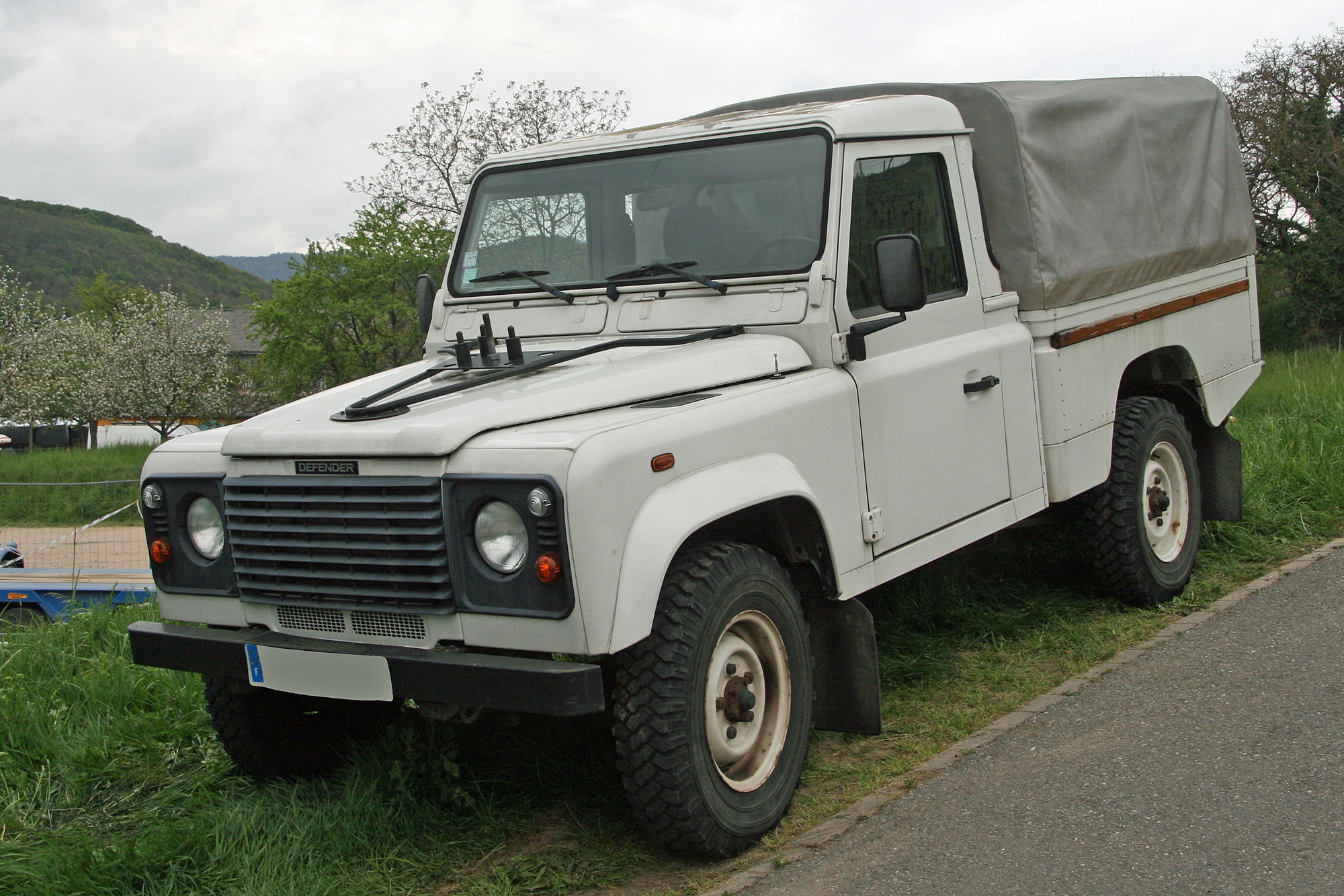 Land Rover Defender