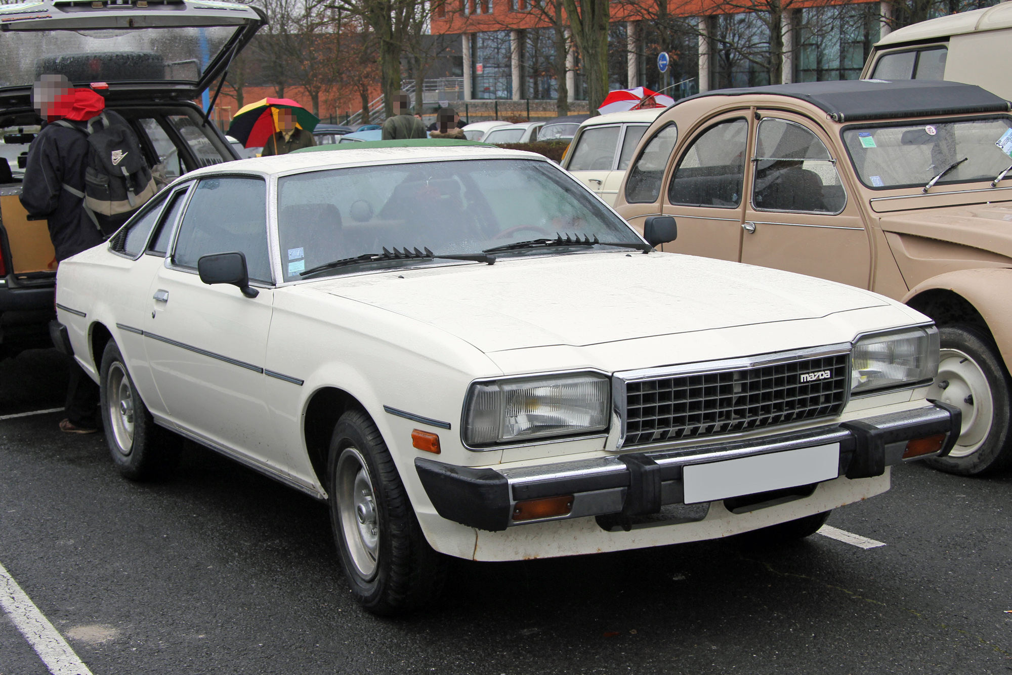 Mazda 121 1