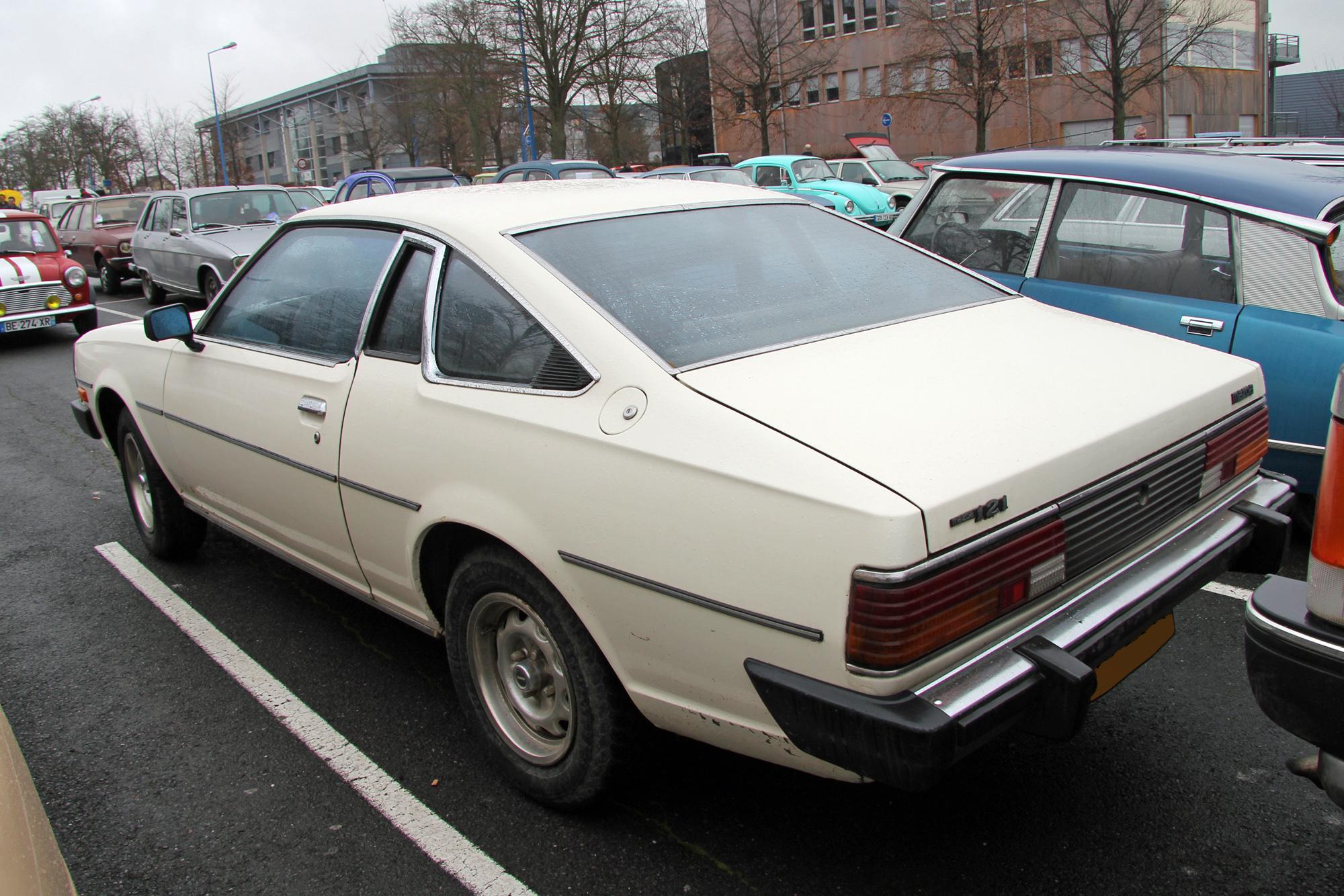 Mazda 121 1