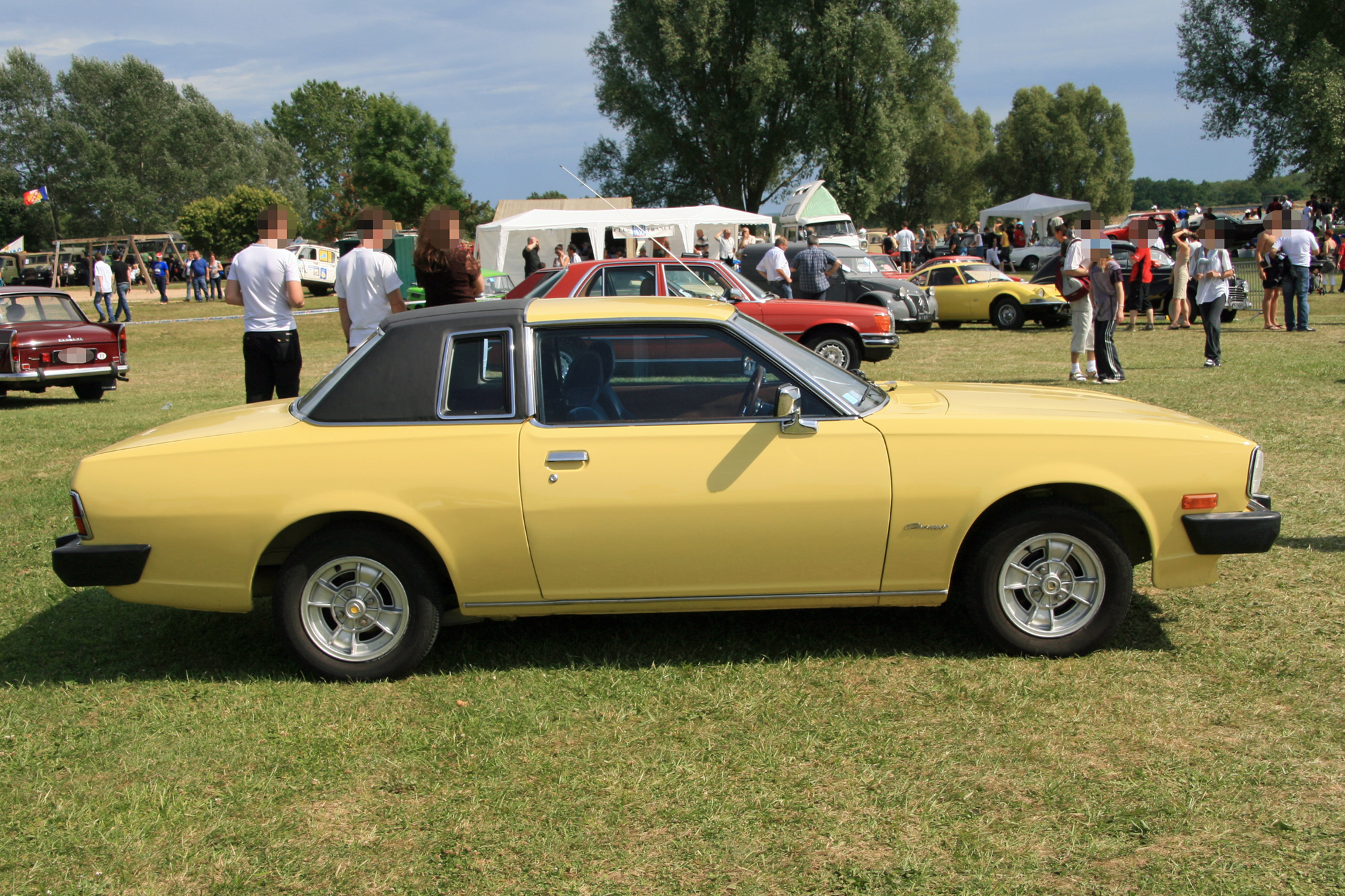 Mazda 121 1