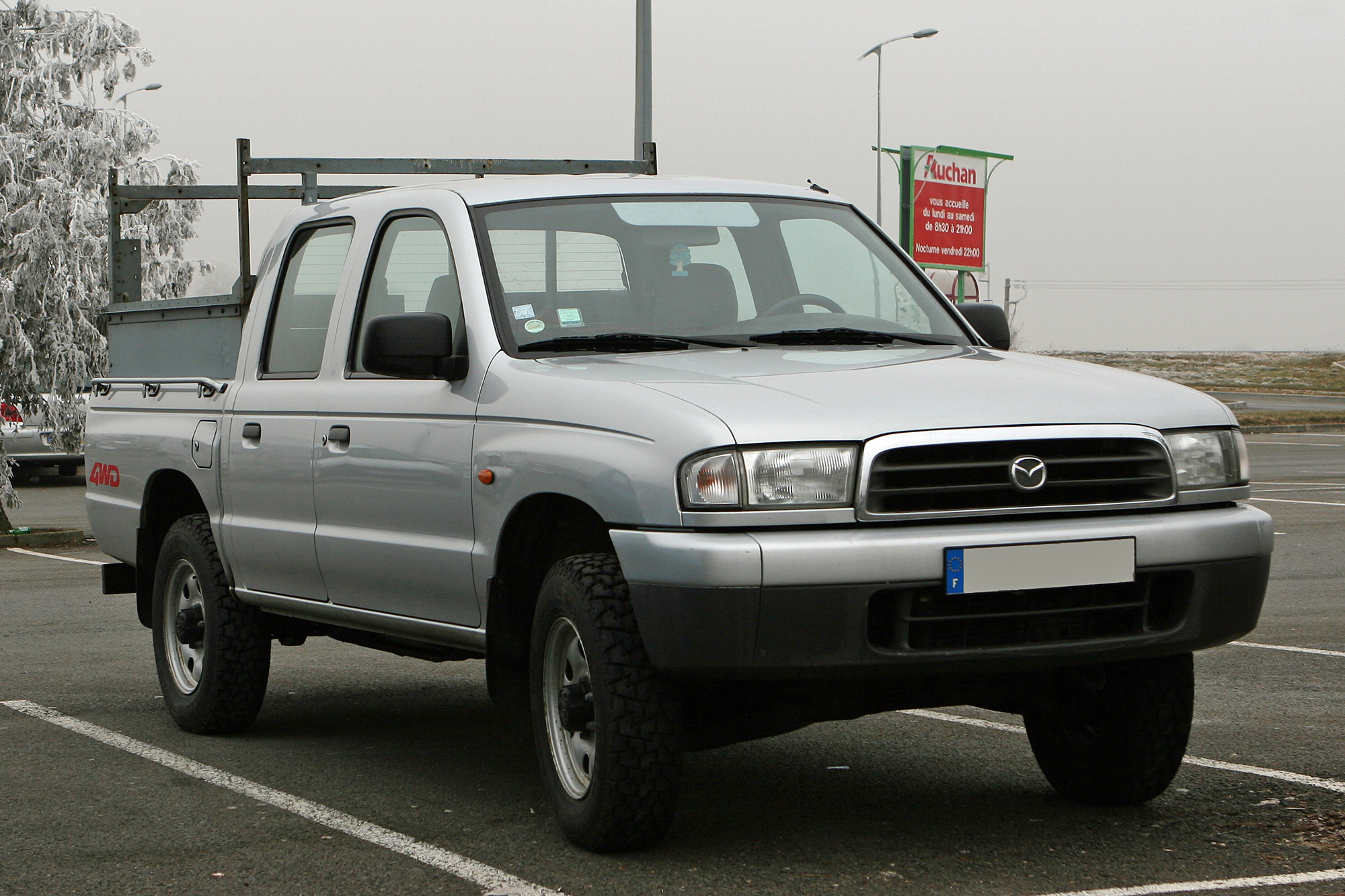 Mazda B5 phase 1