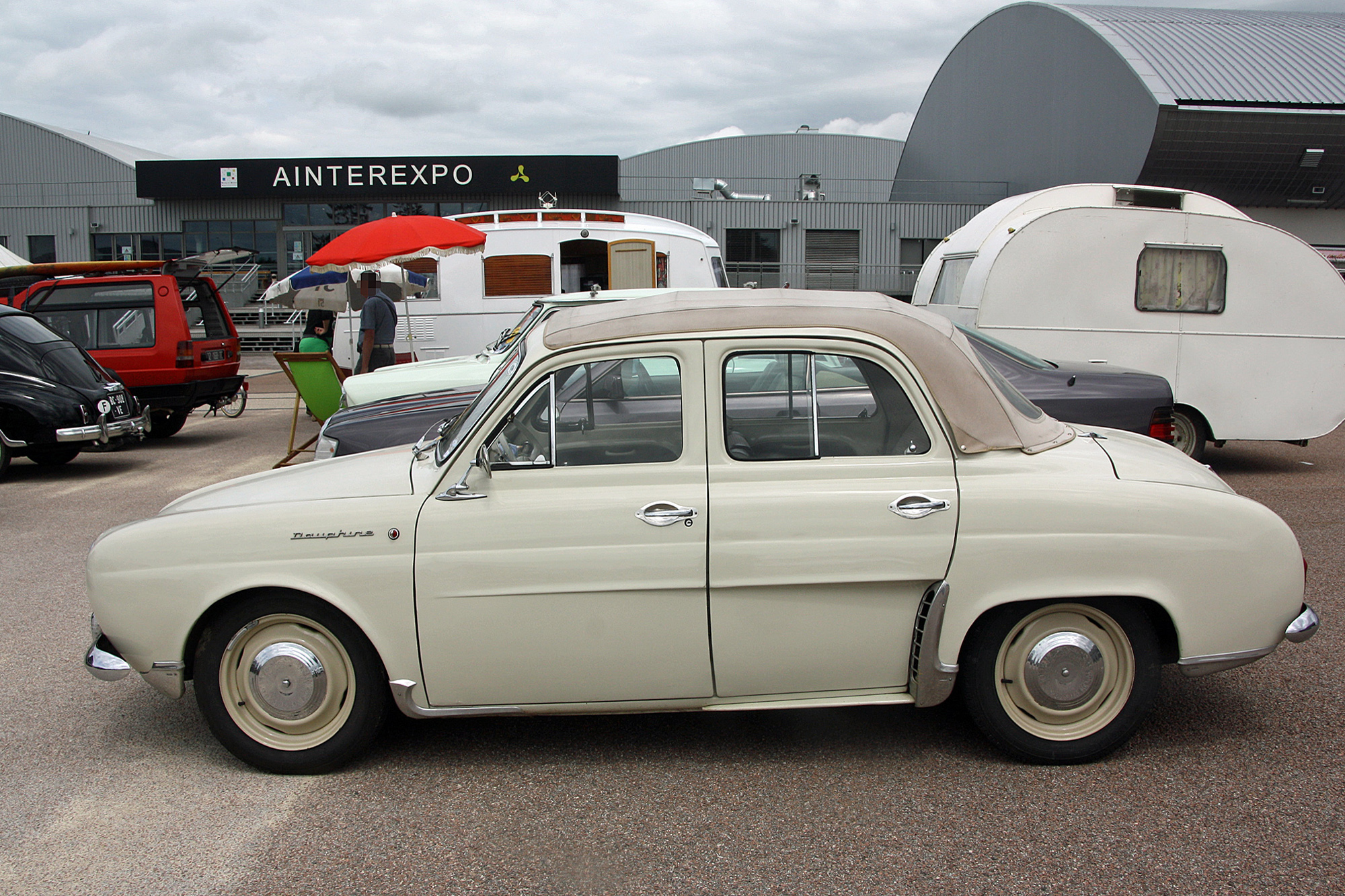 Renault Dauphine