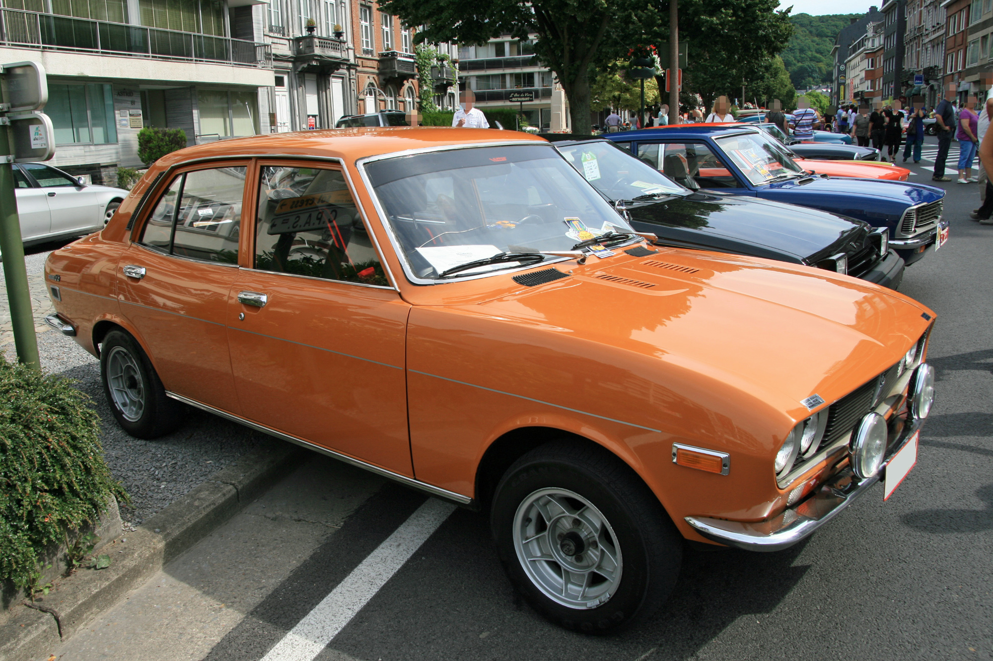 Mazda 616