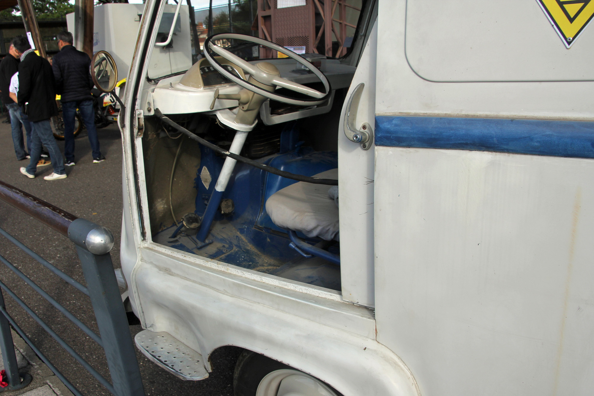Renault Estafette 1