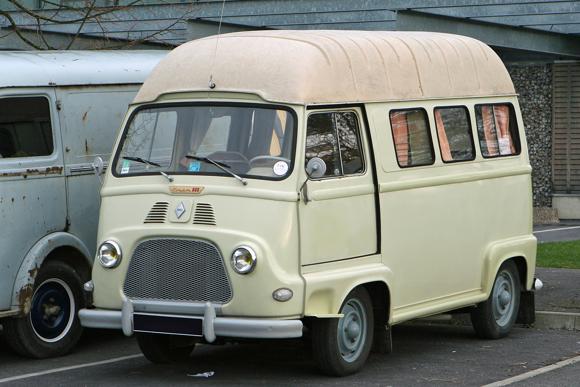 Renault Estafette 1