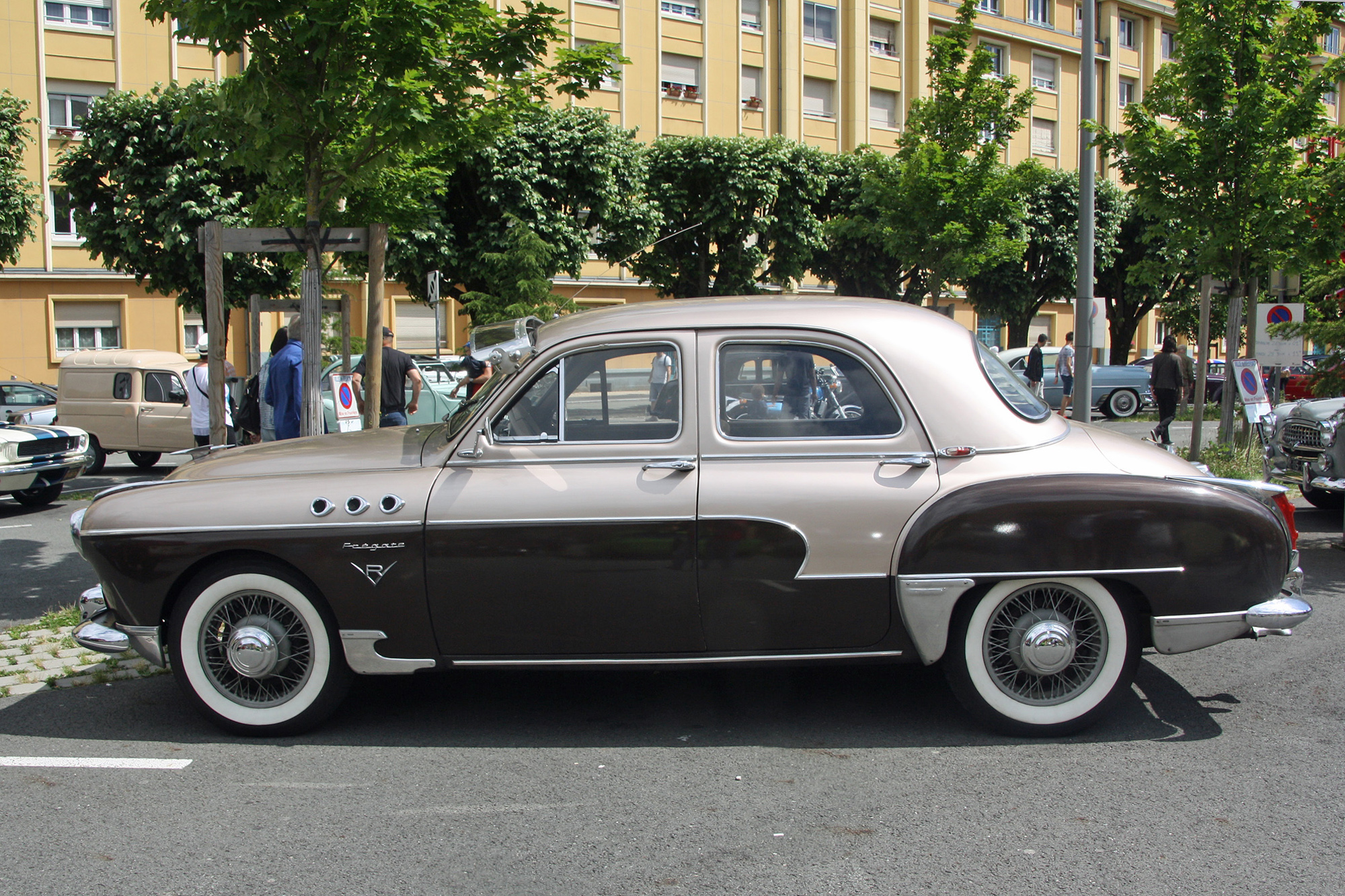 Renault Fregate