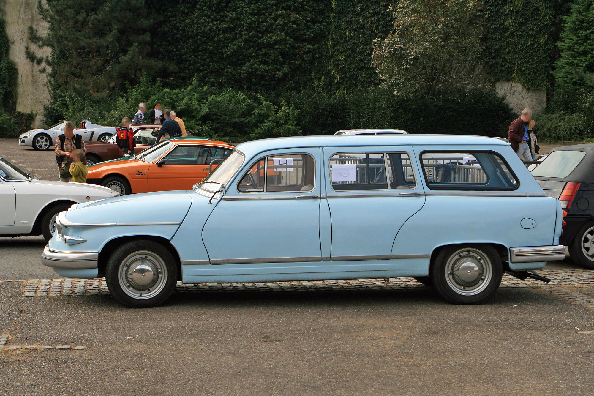 Panhard & Levassor PL17 break