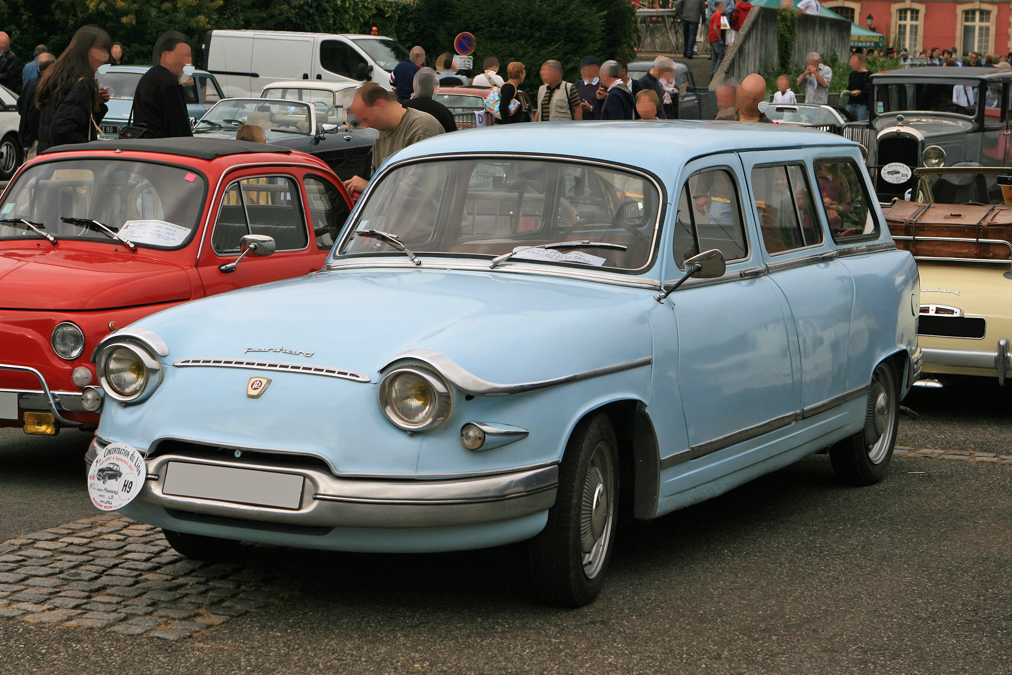 Panhard & Levassor PL17 break