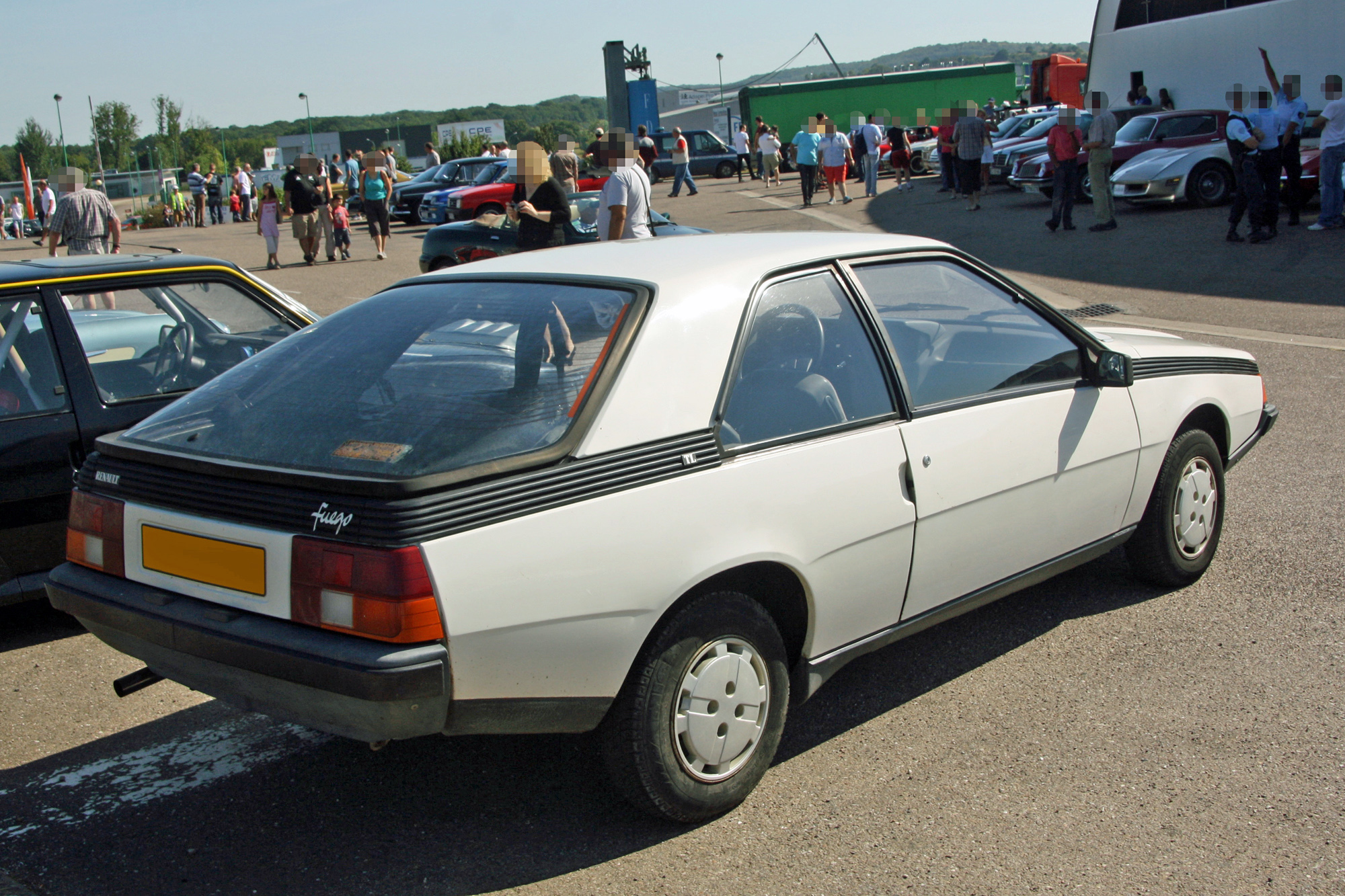 Description du véhicule Renault Fuego Encyclopédie automobile Encyclautomobile.fr Description du véhicule Renault Fuego Encyclopédie automobile Encyclautomobile.fr