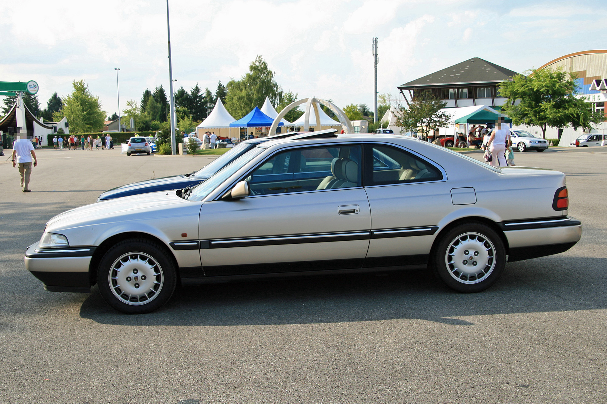 Rover 827