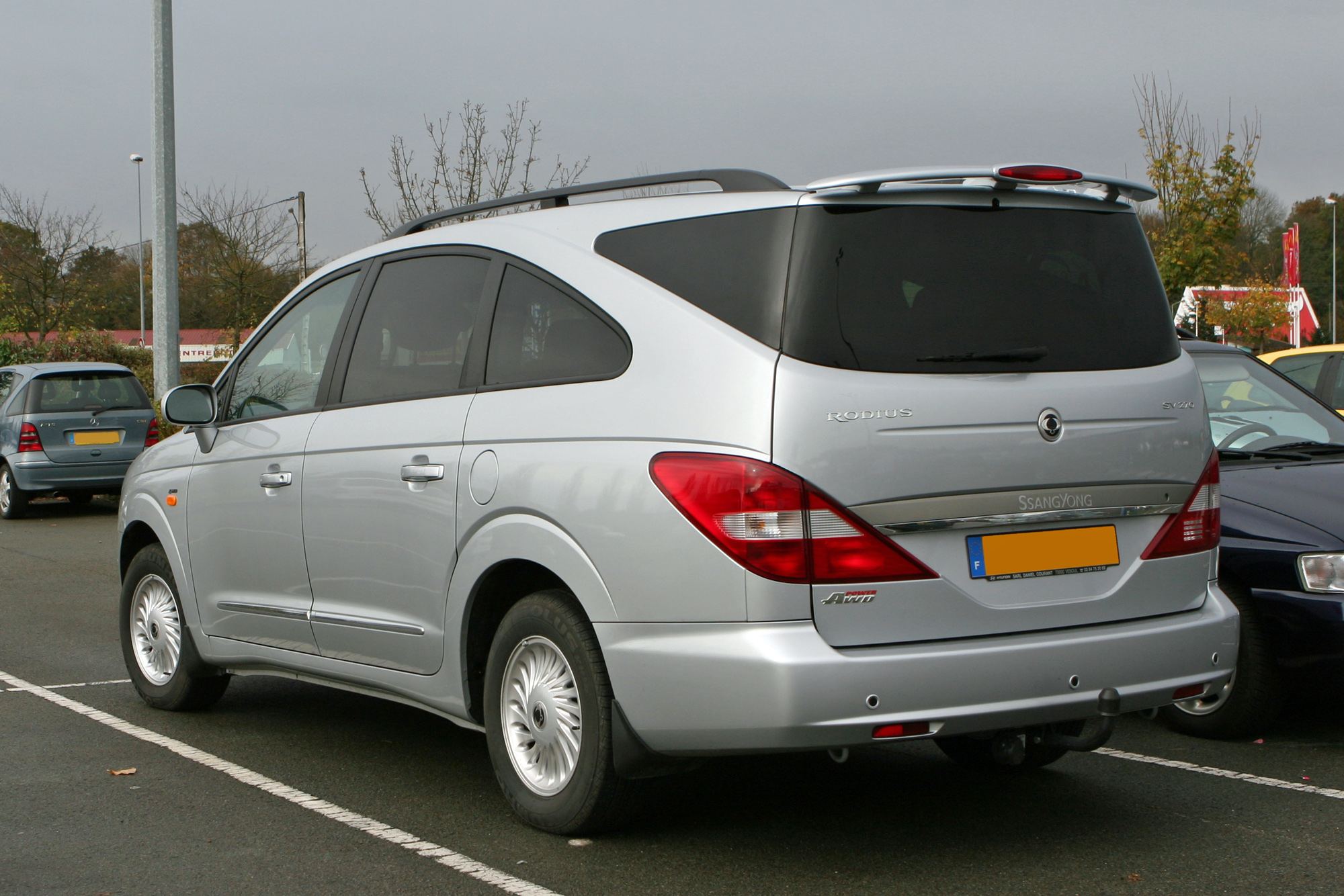 Ssangyong Rodius 1