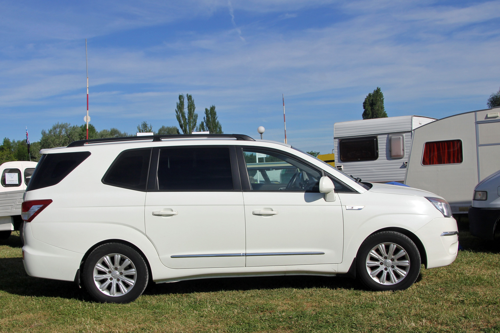 Ssangyong Rodius 2