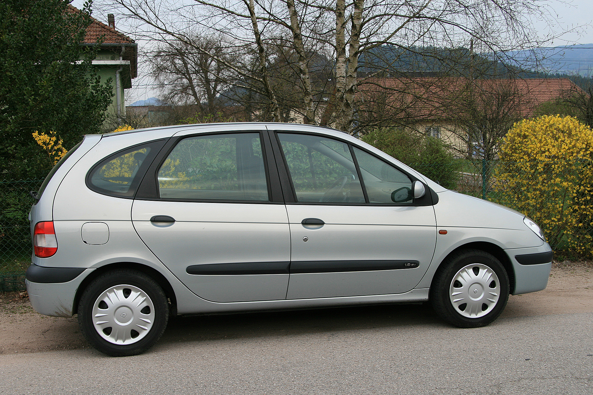 Description du véhicule Renault Scenic 1 restylé