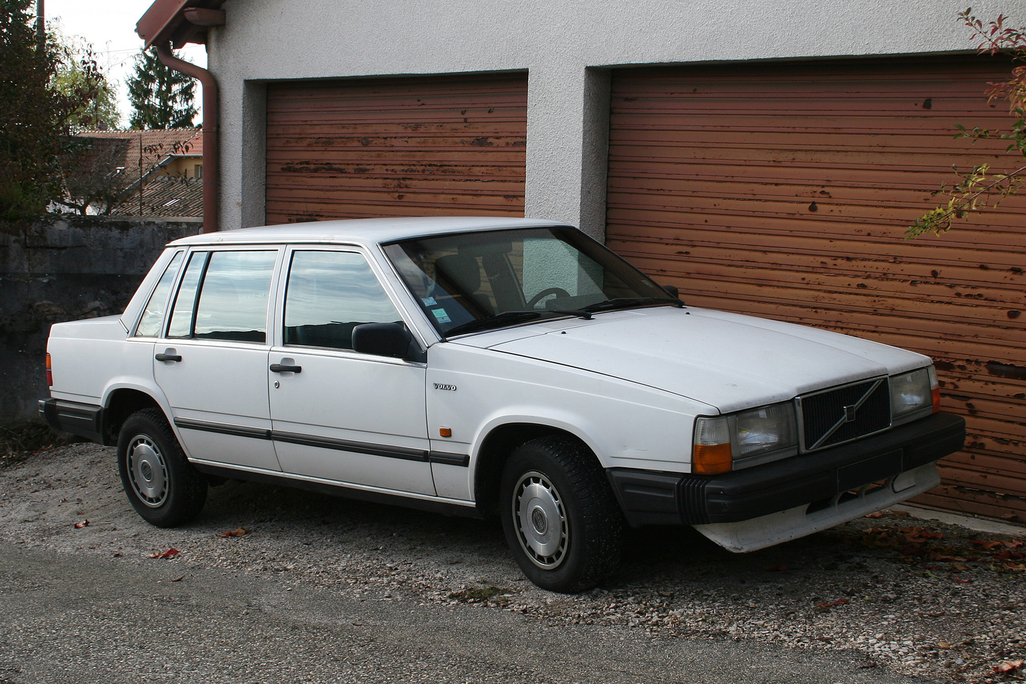 Description du véhicule Volvo 740 - Encyclopédie automobile ...